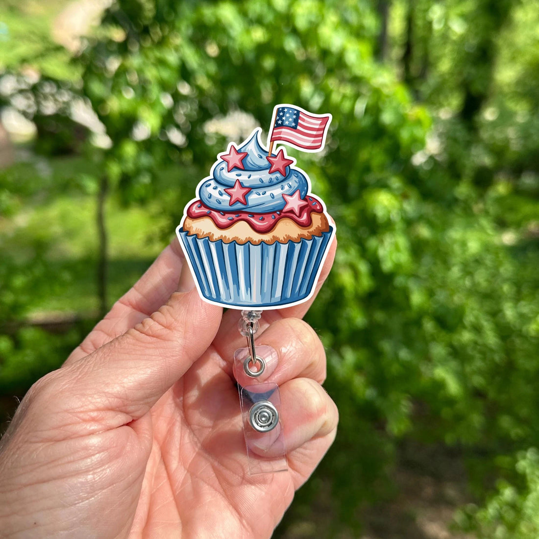 4th of July Cupcake Badge Reel – Patriotic Retractable Nurse ID Holder