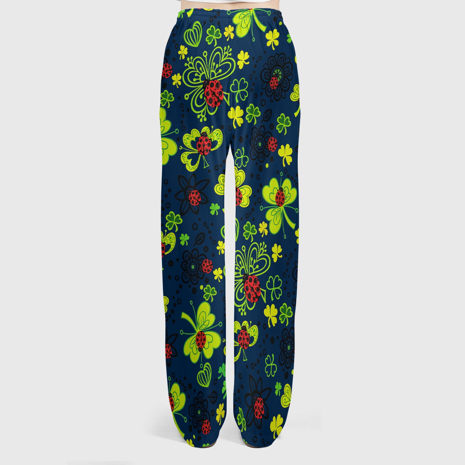 Ladybug Clover Floral Pattern Print Scrub Sets, Scrub Pants and V Neck Top