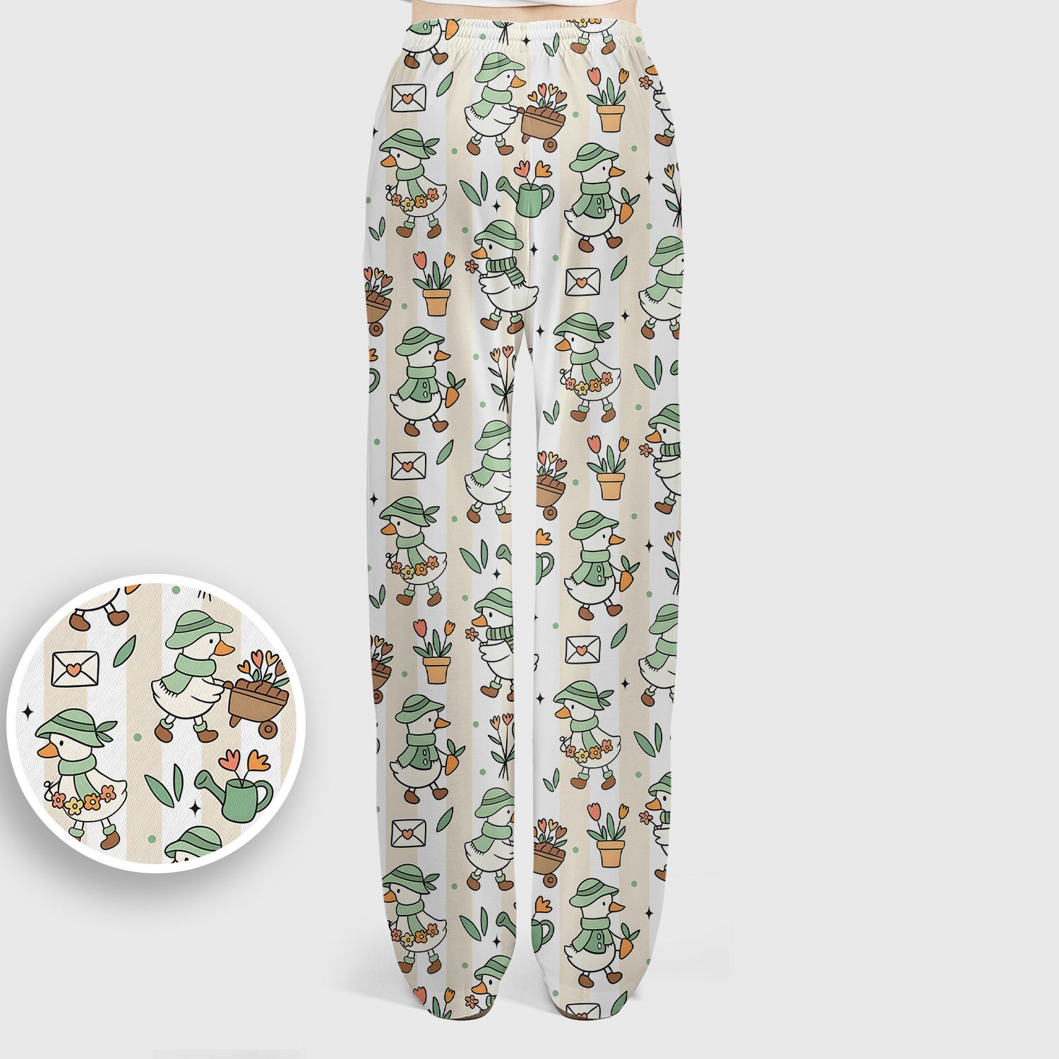 Cute Gardening Duck Floral Pattern Scrub Set, Scrub Pants and V Neck Top