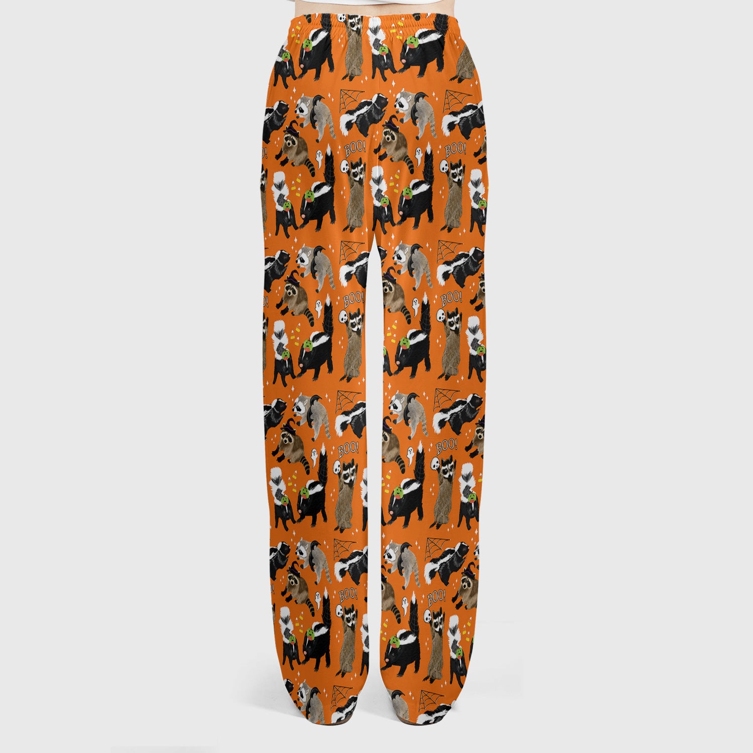 Halloween Wildlife with Skunk Raccoon Pattern Scrub Set, Scrub Pants and V Neck Top