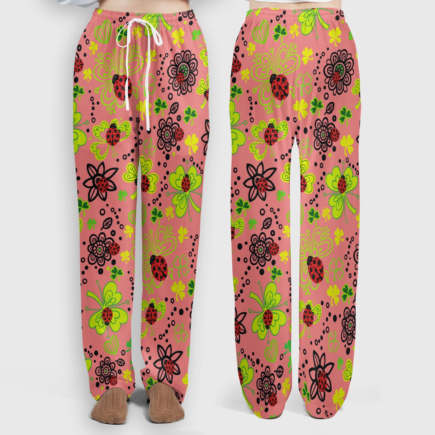 Ladybug Clover Floral Pattern Print Scrub Sets, Scrub Pants and V Neck Top
