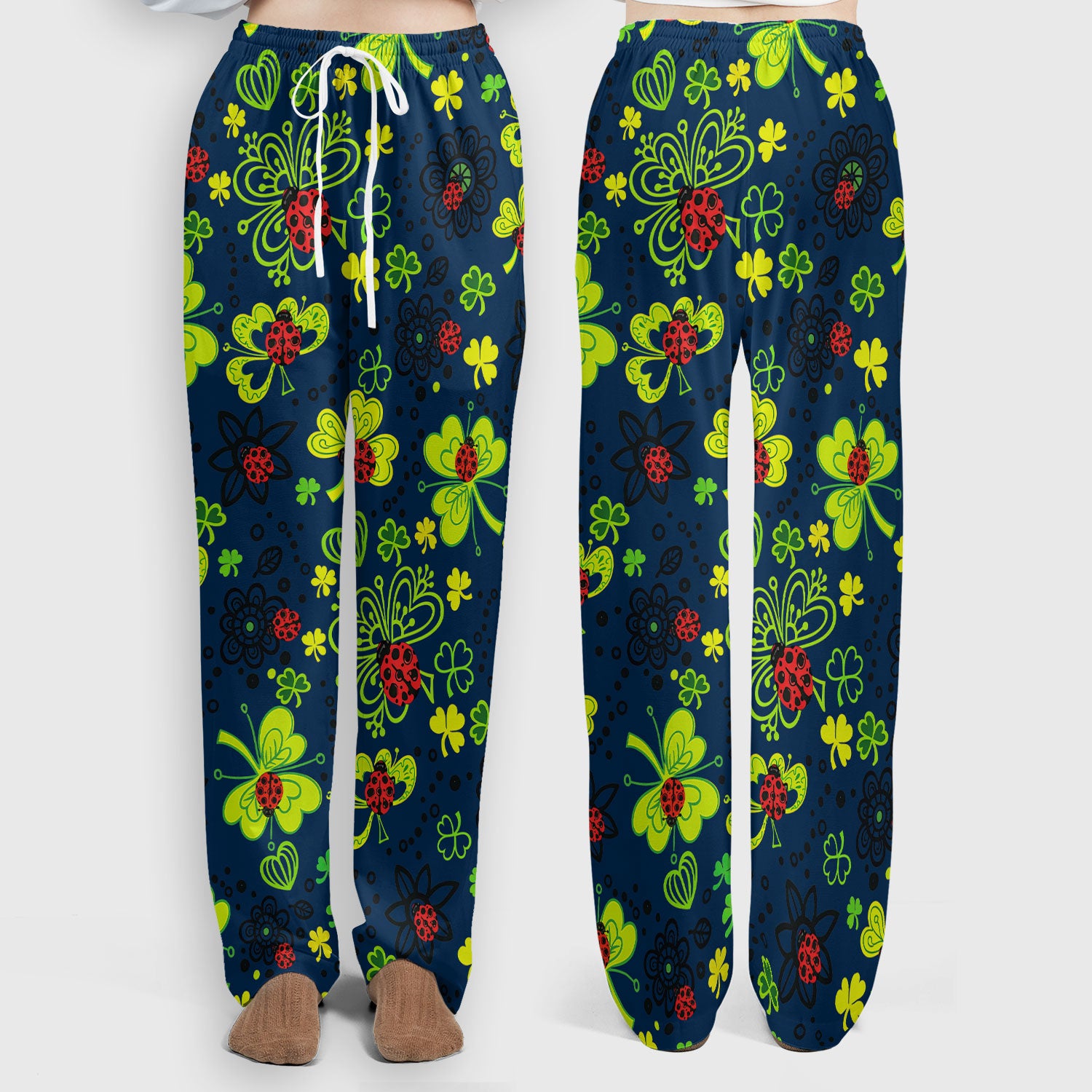 Ladybug Clover Floral Pattern Print Scrub Sets, Scrub Pants and V Neck Top