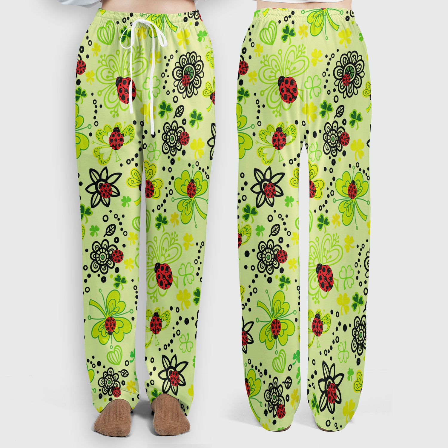 Ladybug Clover Floral Pattern Print Scrub Sets, Scrub Pants and V Neck Top