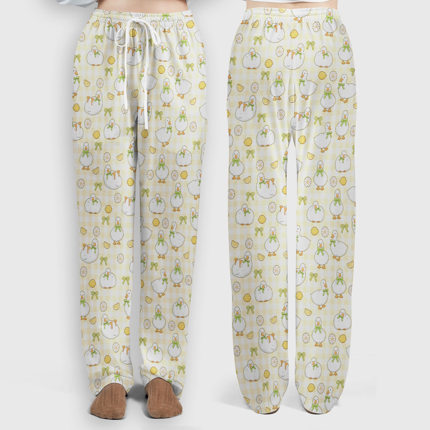 Adorable Ducks Lemon Daisy Pattern Scrubs Sets, Scrub Pants and V Neck Top