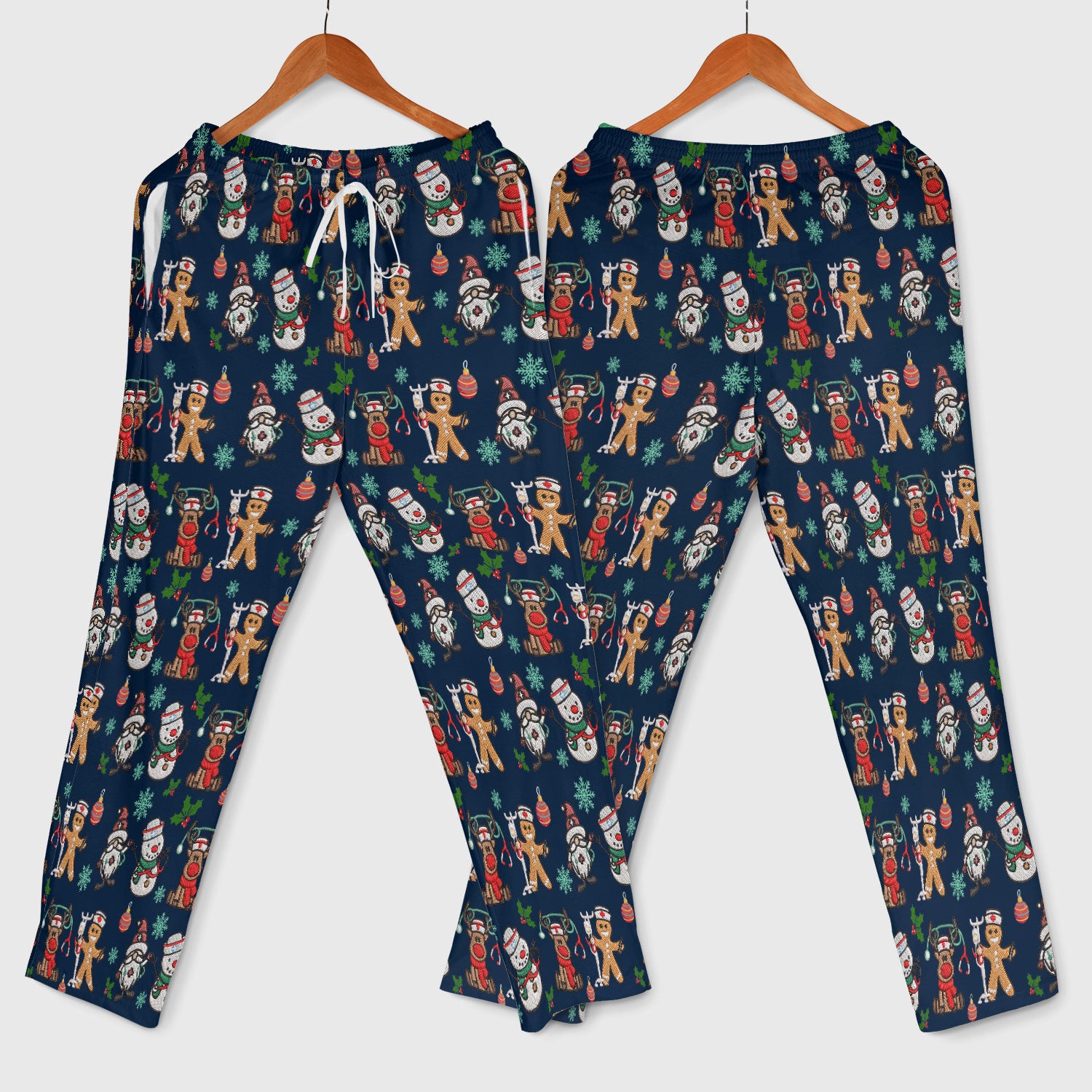 Reindeer Christmas Women's Scrub Sets - Gingerbread Cookies and Santa Claus Medical Uniform - Comfortable Scrubs for Nurses