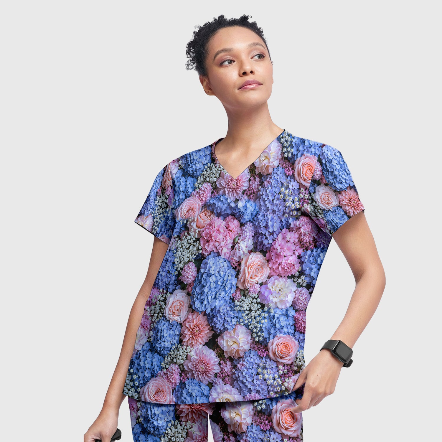 Cute Pastel Hydrangea Rose Blossom Pattern Scrub Set, Scrub Pants and V Neck Top