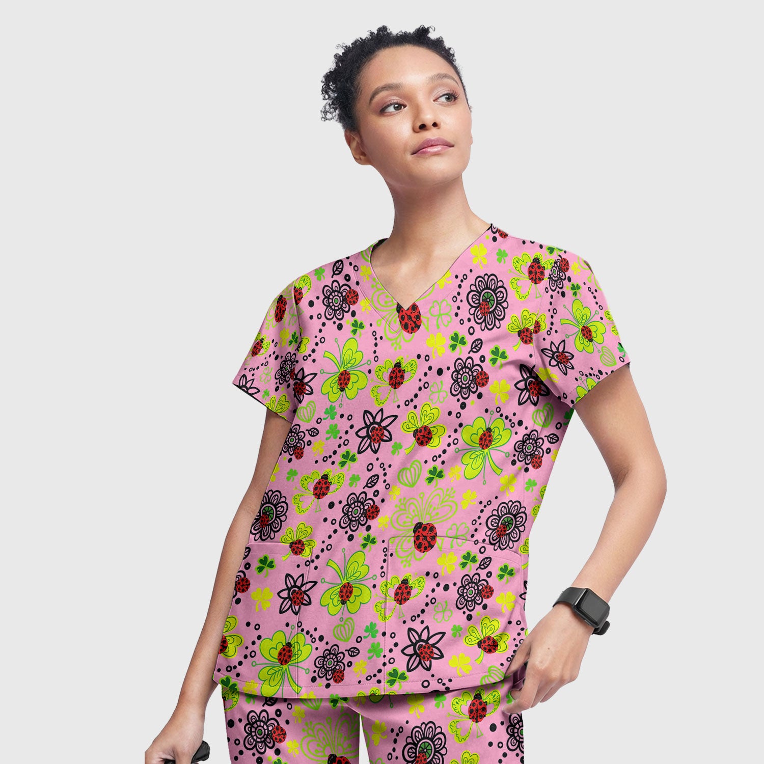 Ladybug Clover Floral Pattern Print Scrub Sets, Scrub Pants and V Neck Top