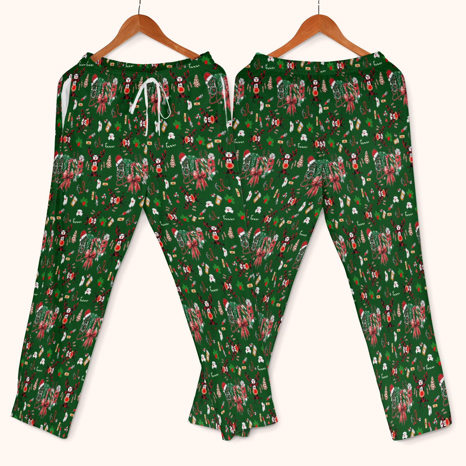 Whimsical Reindeer Christmas Scrub Set – Festive Holiday Reindeer Pattern – Cute Medical Uniform for Nurses, Vets and Healthcare Workers