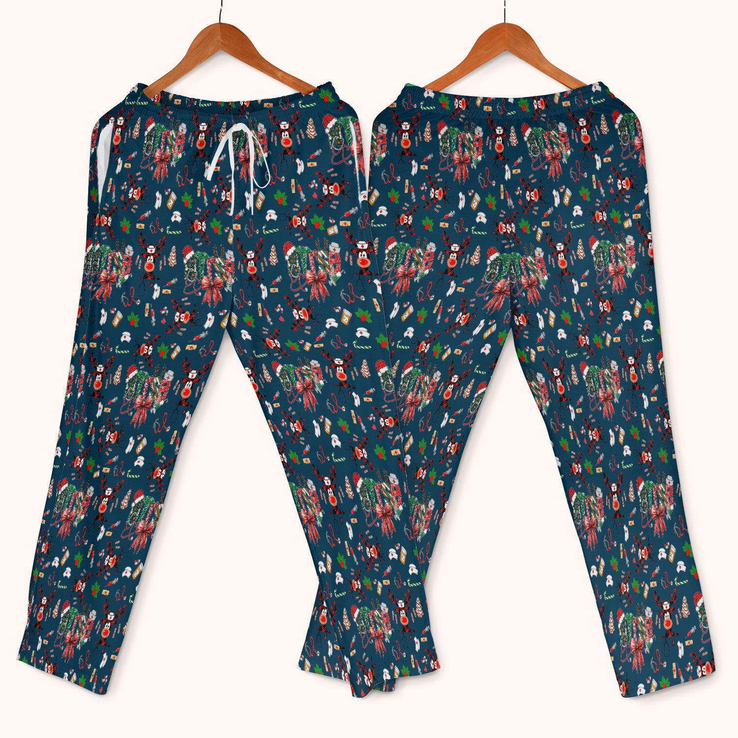 Whimsical Reindeer Christmas Scrub Set – Festive Holiday Reindeer Pattern – Cute Medical Uniform for Nurses, Vets and Healthcare Workers