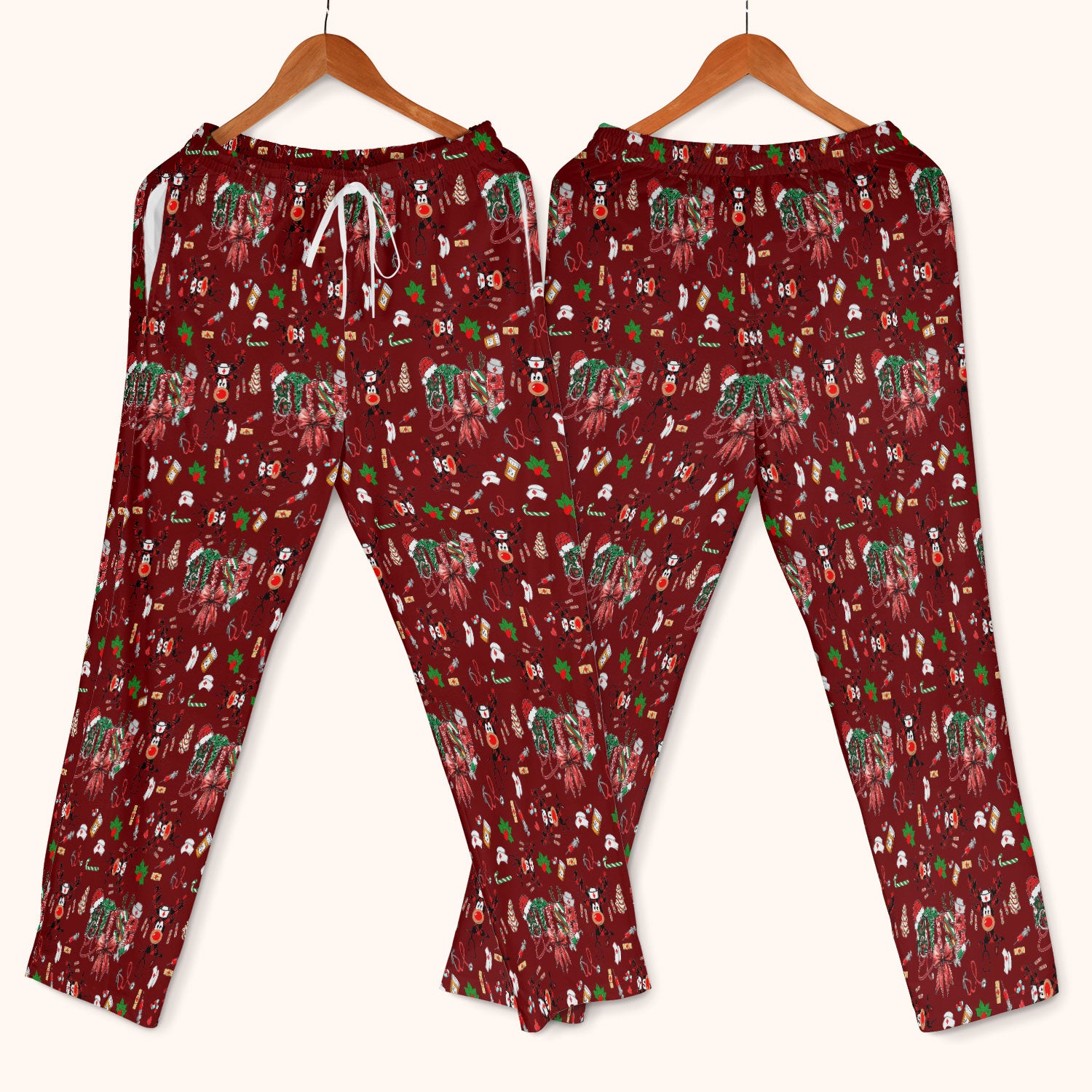 Whimsical Reindeer Christmas Scrub Set – Festive Holiday Reindeer Pattern – Cute Medical Uniform for Nurses, Vets and Healthcare Workers