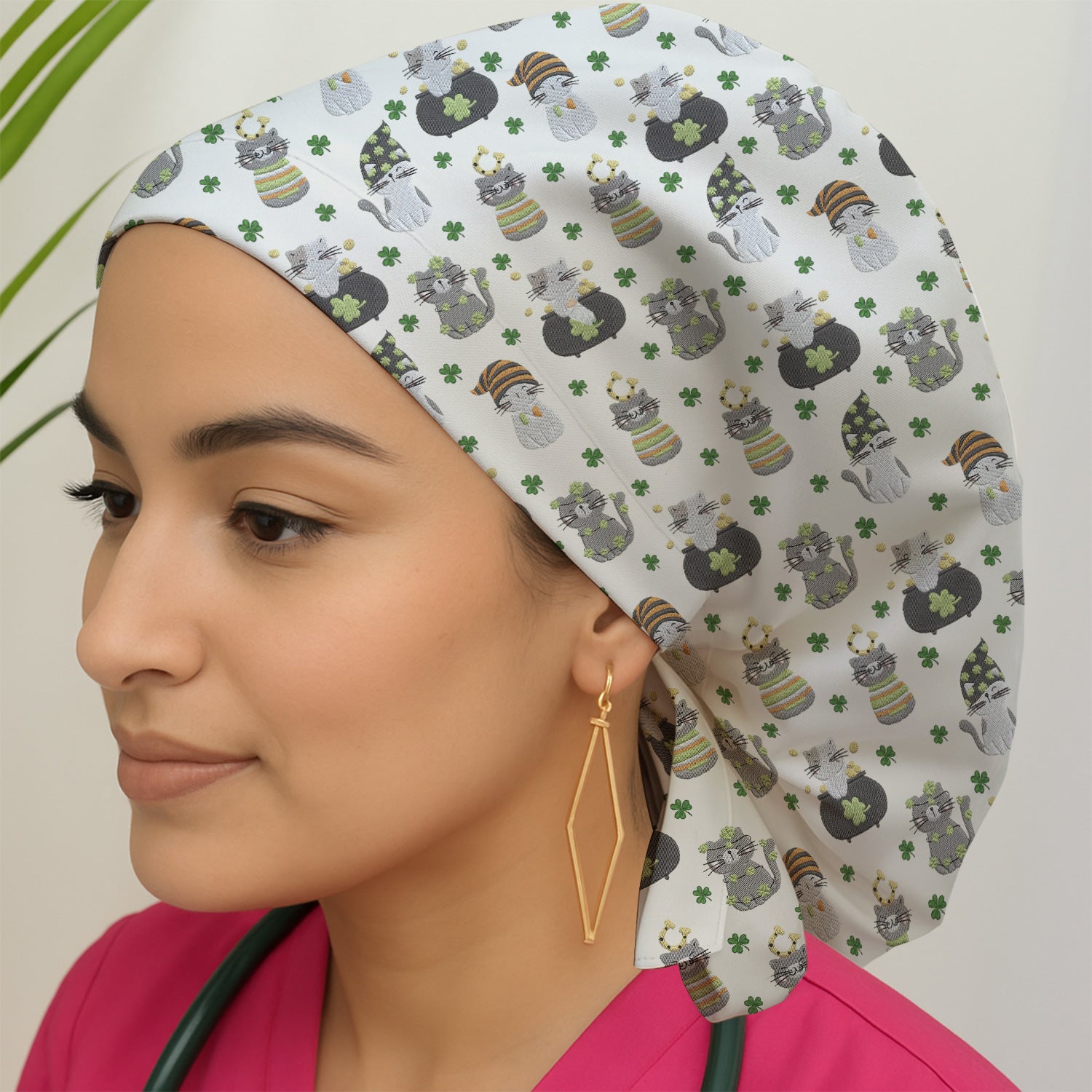 St. Patrick’s Day Scrub Cap, Lucky Cat With Shamrock Pattern Hat, Breathable Fabrics Nursing Uniform
