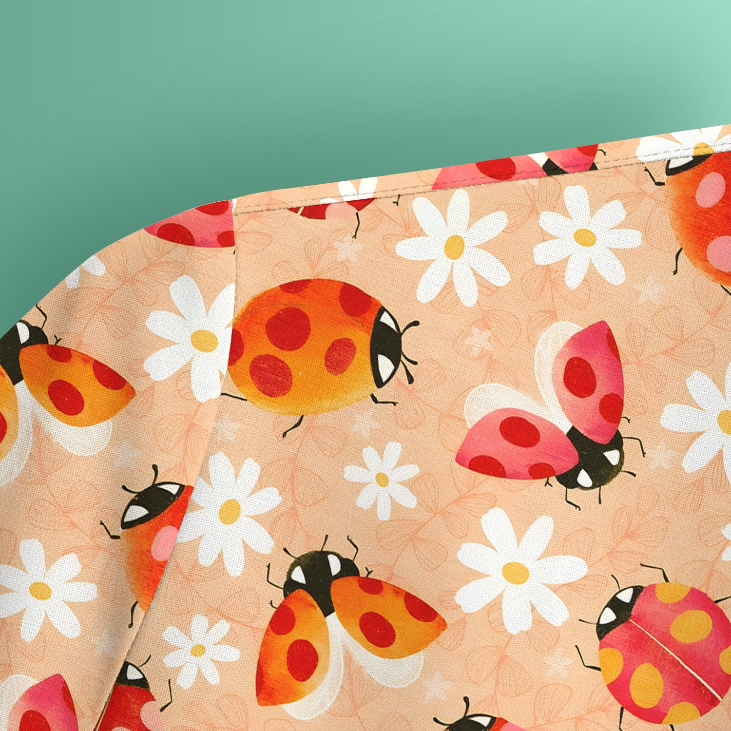 Ladybug Daisy Floral Pattern Scrub Top, Comfortable Scrubs for Nurses