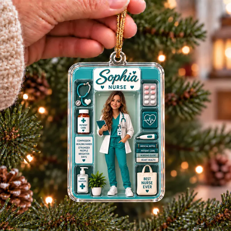 Personalisierter Namens-Schneekugel-Anhänger als Enten-Krankenschwester, Weihnachtsgeschenk für Pflegefachkräfte, personalisierte Weihnachtsdeko