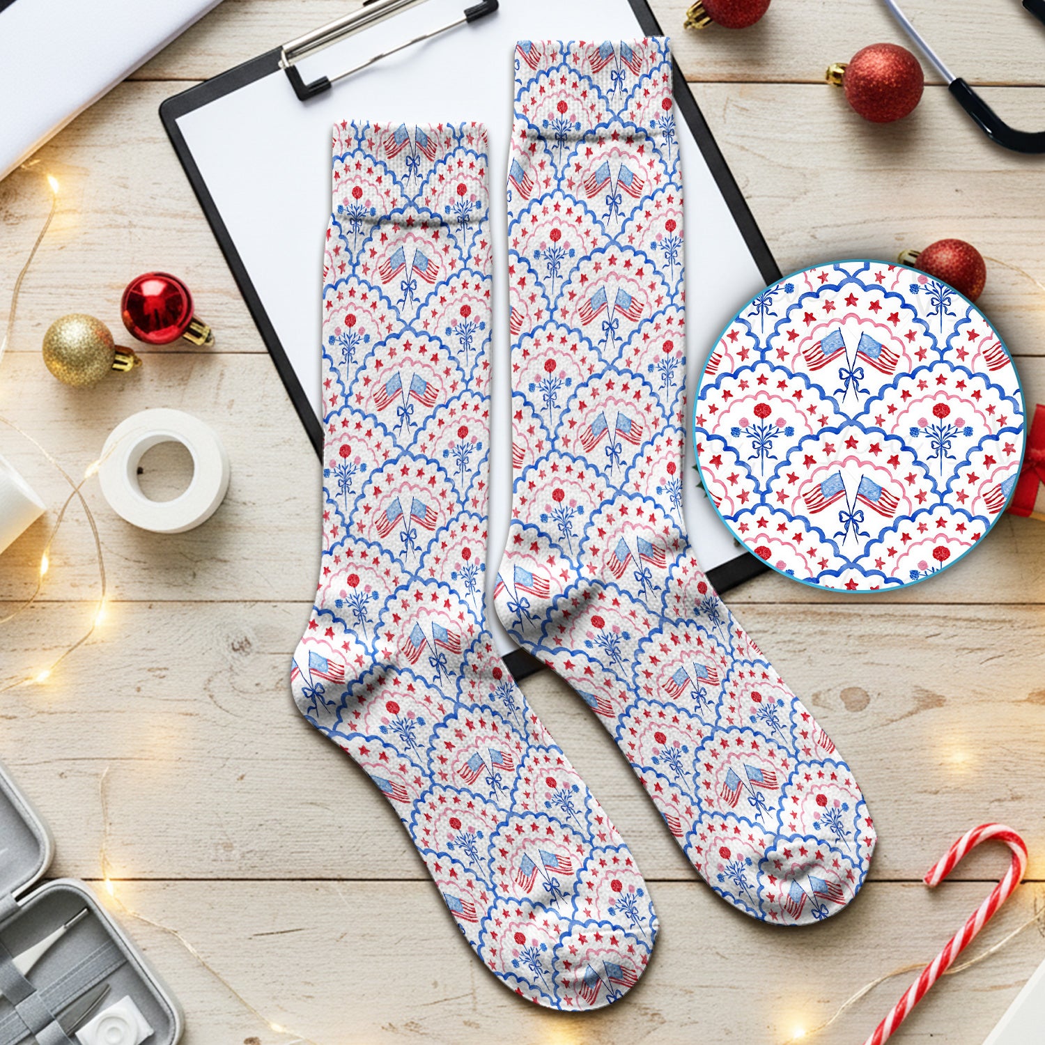 Patriotic Scallop Star Flag Floral Pattern Socks, Adult Socks for Men and Women