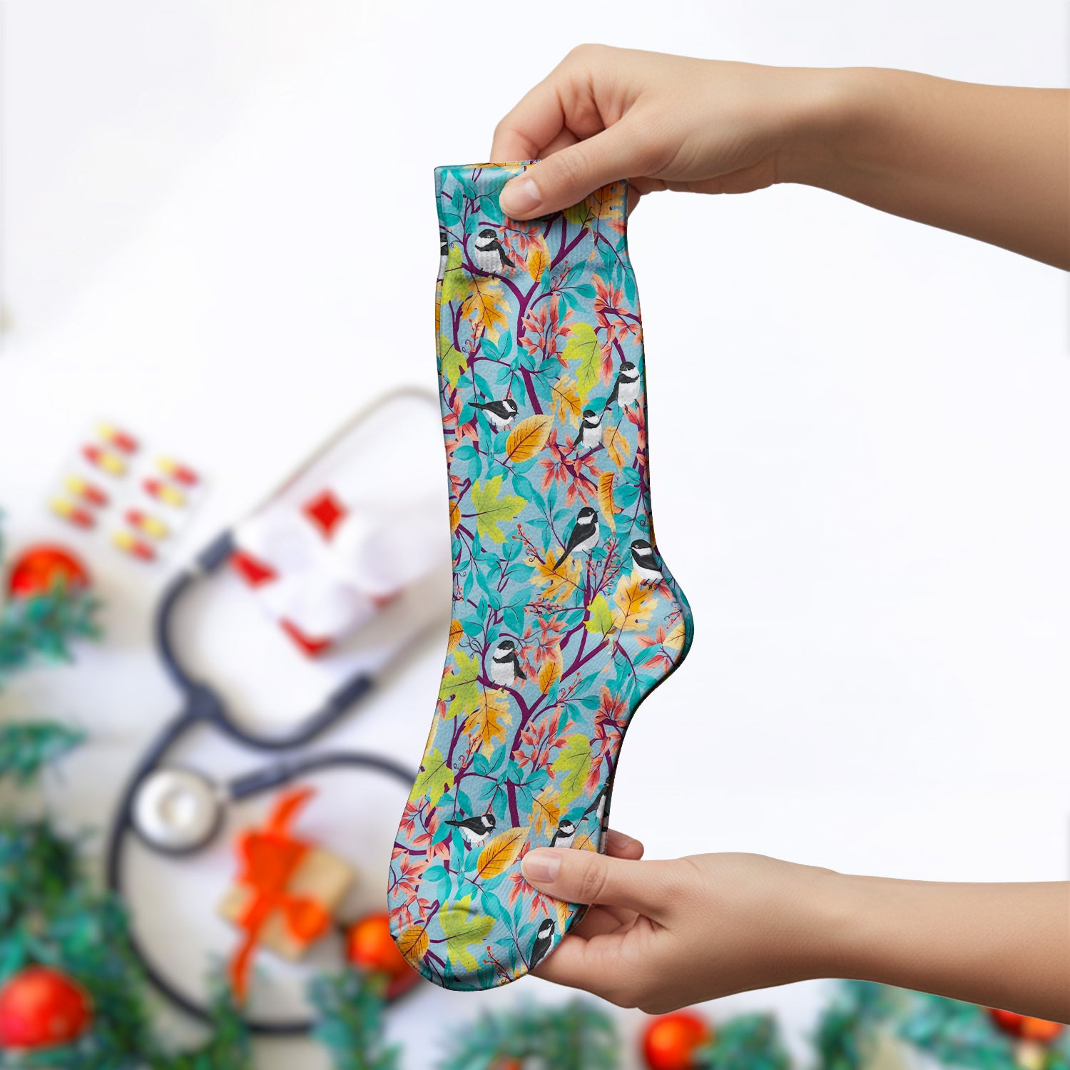Autumn Leaf Chickadee Bird Pattern Socks, Breathable Fabrics Medical Uniform