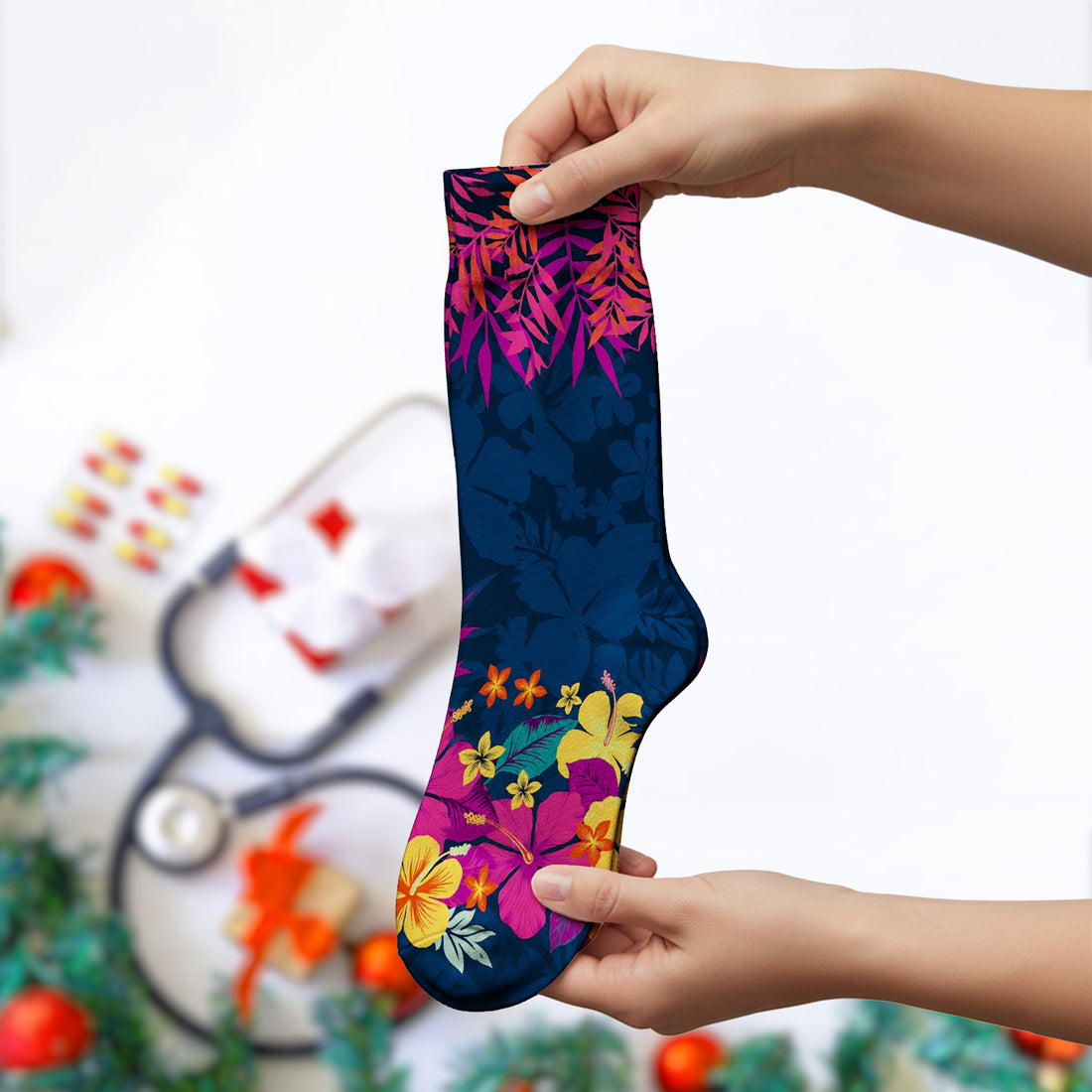 Tropical Hibiscus Palm Leaf Pattern Socks, Adult Socks for Men and Women