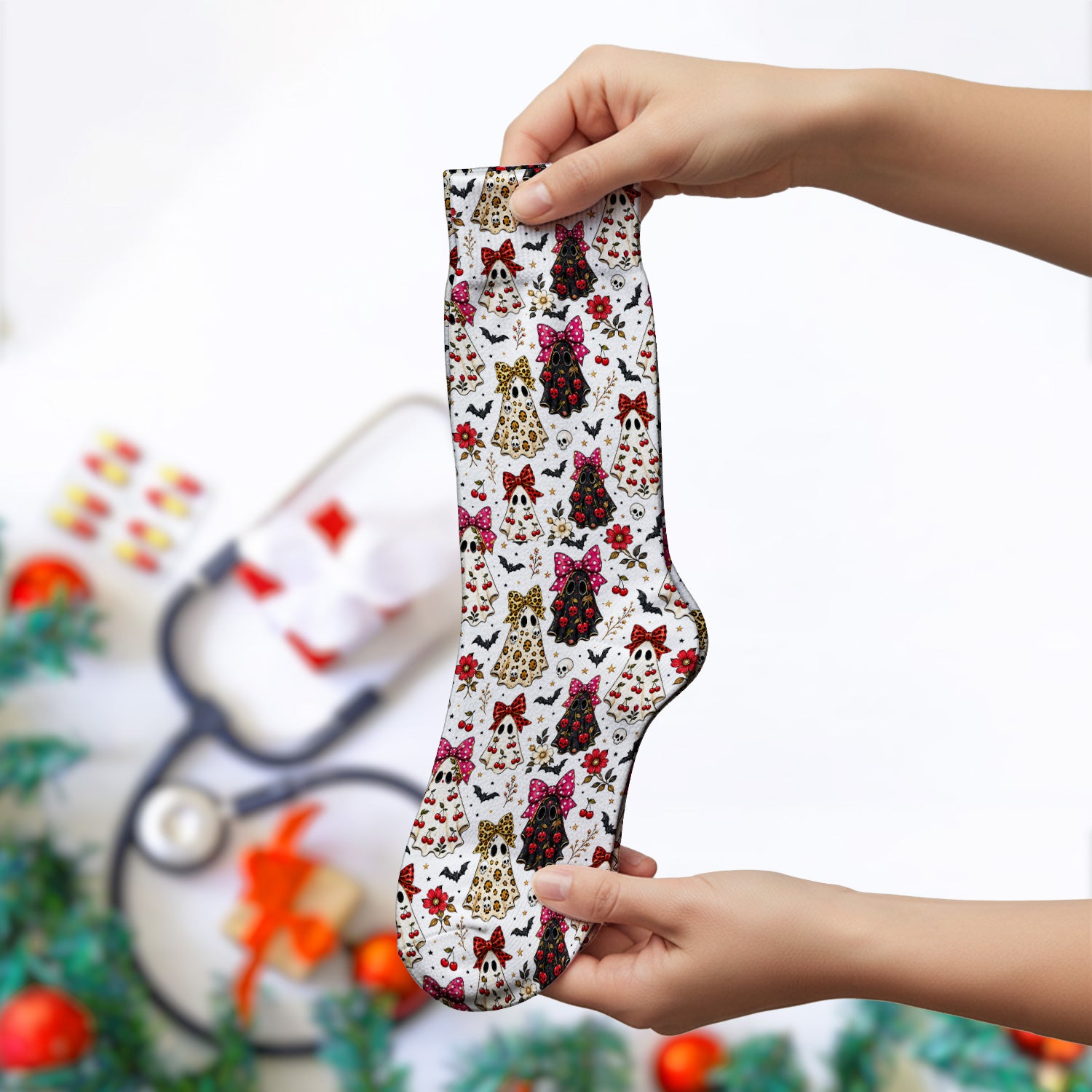 Spooky Halloween Ghost Pattern Socks, Adult Socks for Men and Women
