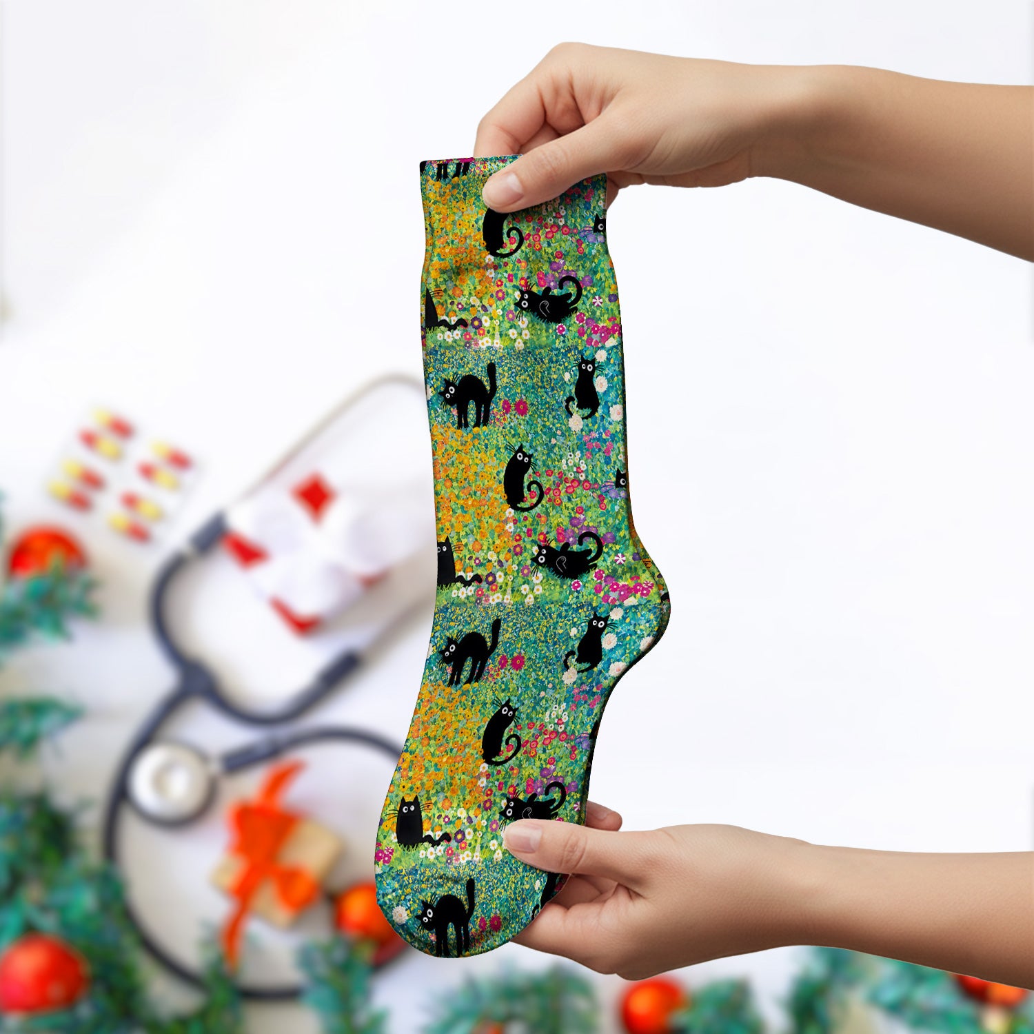 Black Cat Flower Garden Pattern Socks, Adult Socks for Men and Women
