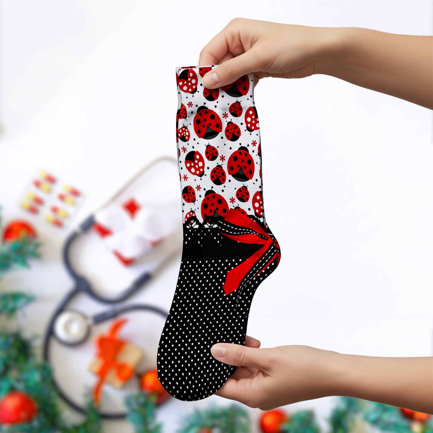 Cute Ladybug Red Ribbon Polka Pattern Socks, Adult Socks for Men and Women