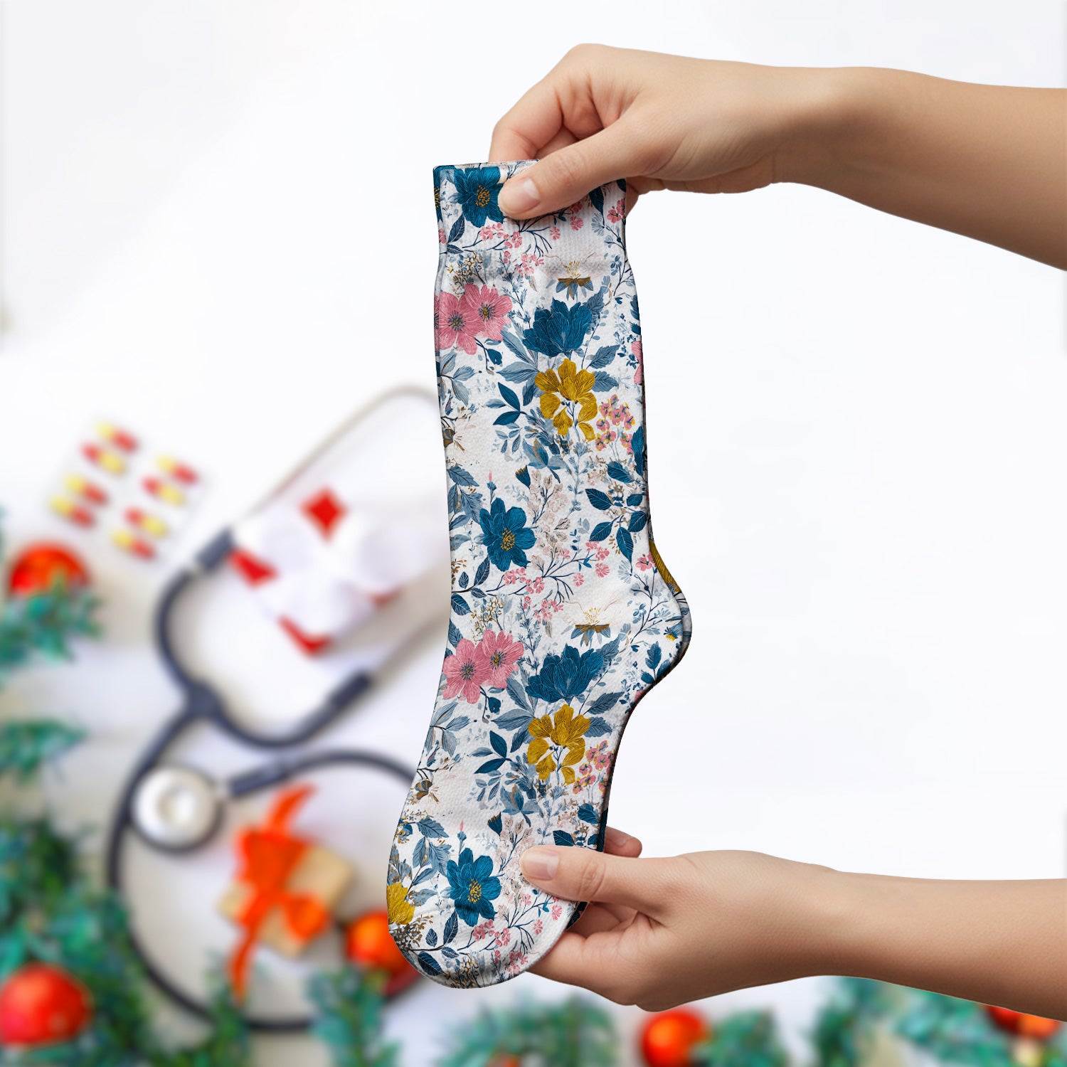 Elegant Floral Garden Bloom Pattern Socks, Adult Socks for Men and Women