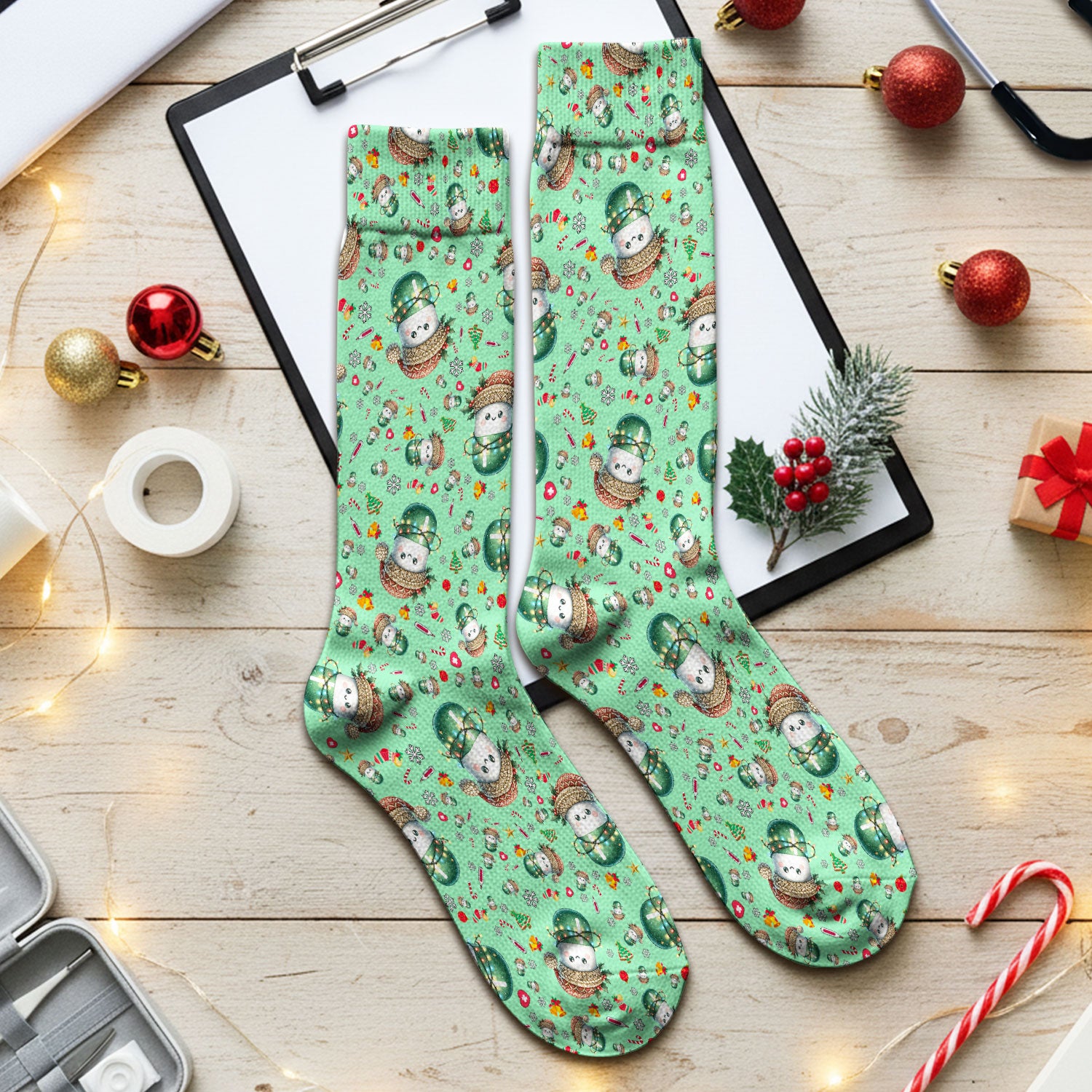 Pharmacy Tech Christmas Socks – Cute Green Snowman Print Nurse Outfit – Funny Holiday Medical Uniform for Pharmacists