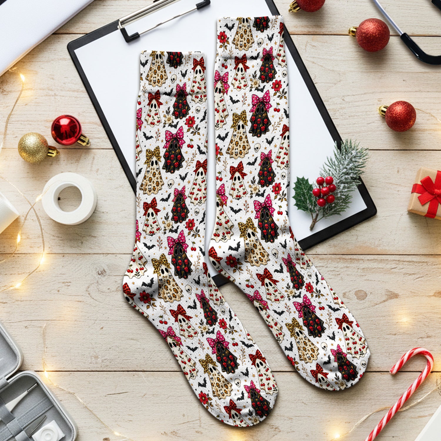 Spooky Halloween Ghost Pattern Socks, Adult Socks for Men and Women