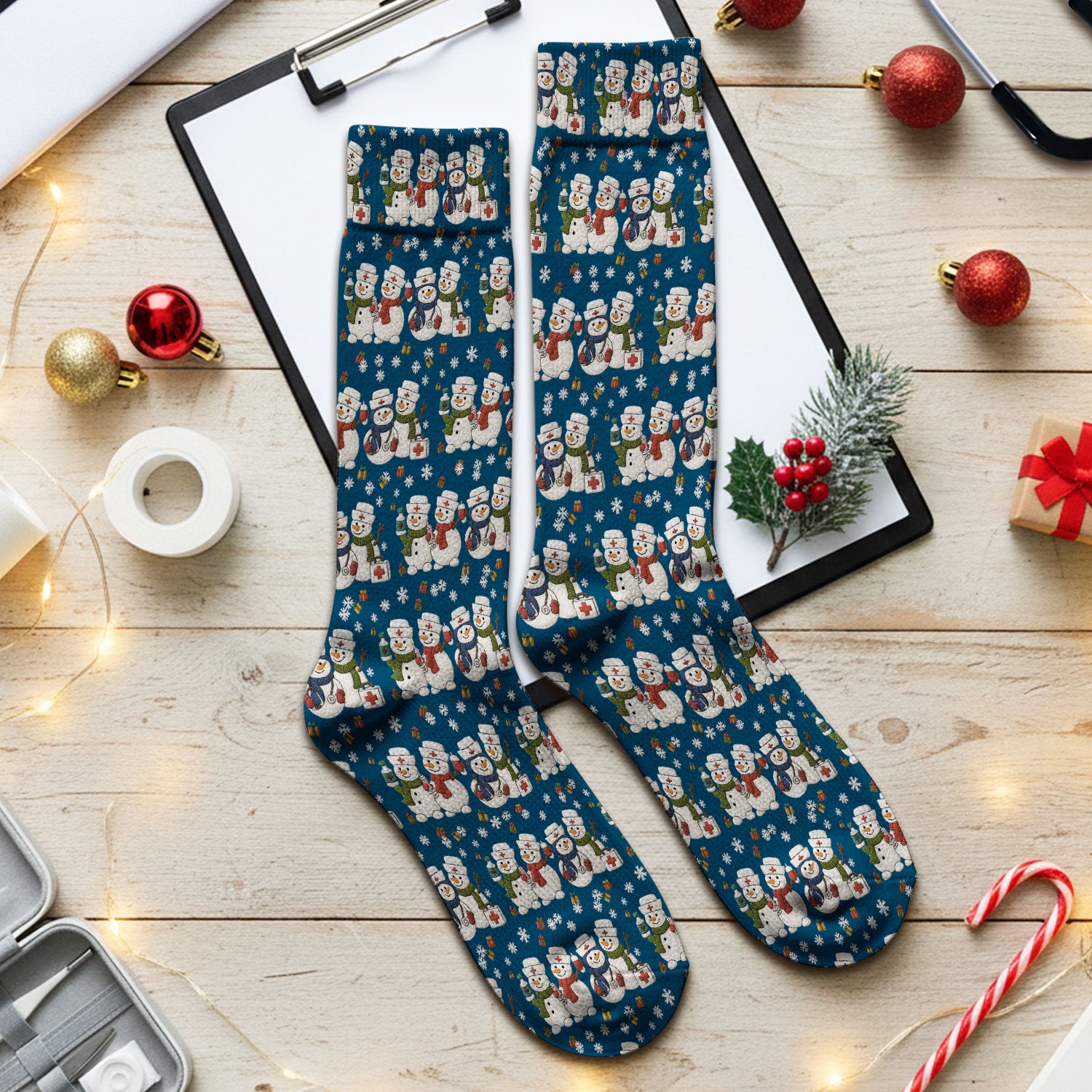 Cute Christmas Snowman Nurse Pattern Print Socks, Adult Socks for Men and Women