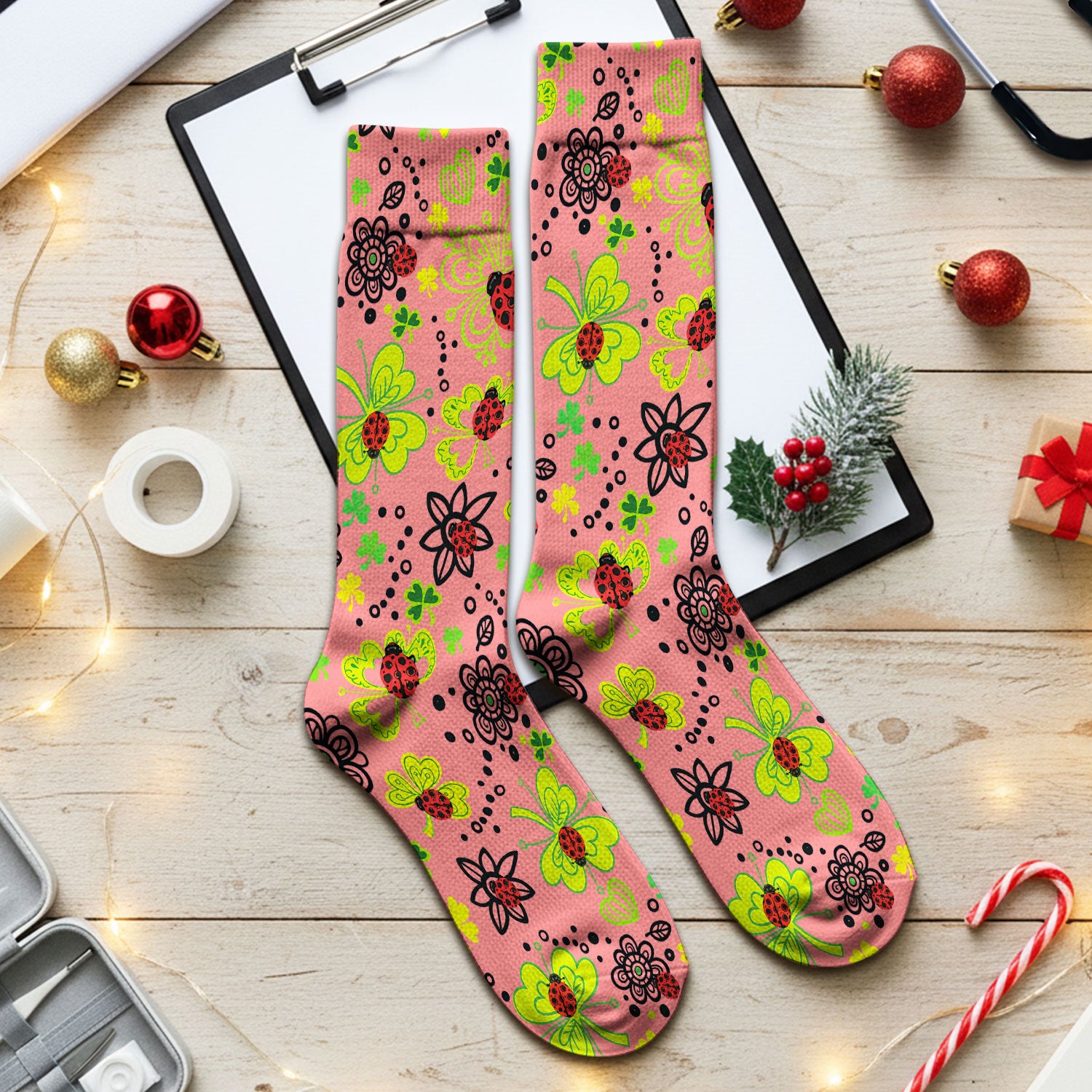 Ladybug Clover Floral Pattern Print Socks, Breathable Fabrics Medical Uniform