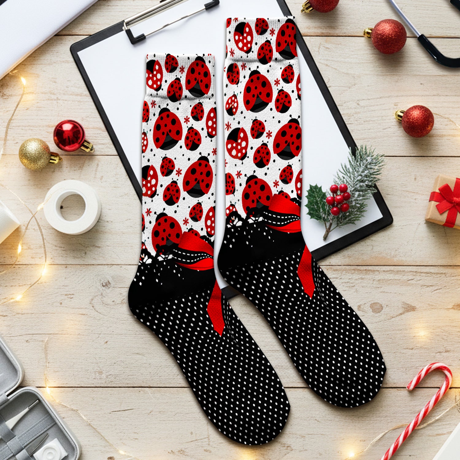 Cute Ladybug Red Ribbon Polka Pattern Socks, Adult Socks for Men and Women
