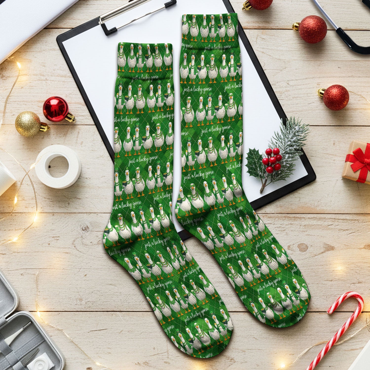Lucky Goose St Patrick Green Argyle Print Socks, Breathable Fabrics Medical Uniform