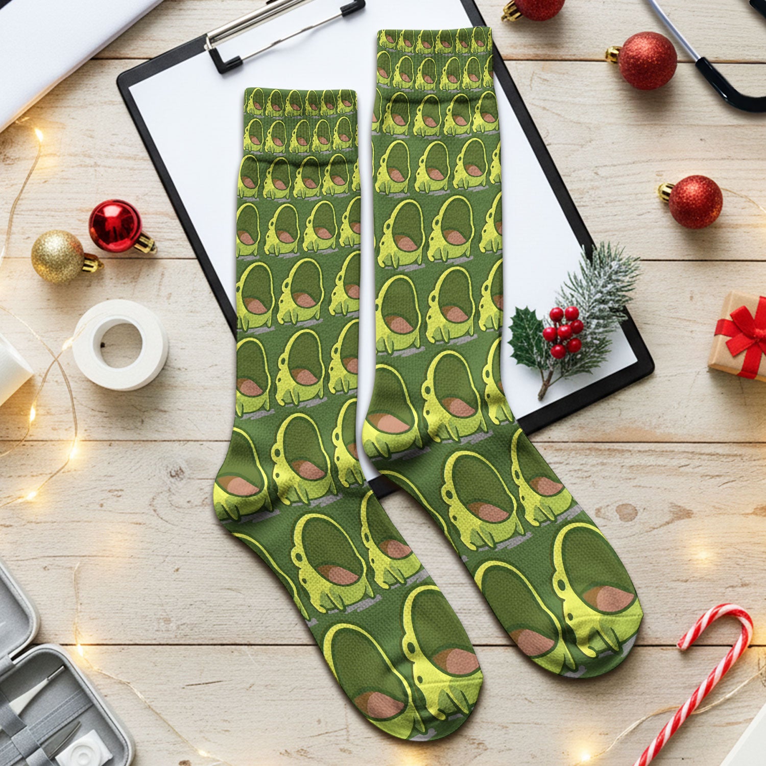 Cute Green Frog Cartoon Pattern Socks, Adult Socks for Men and Women