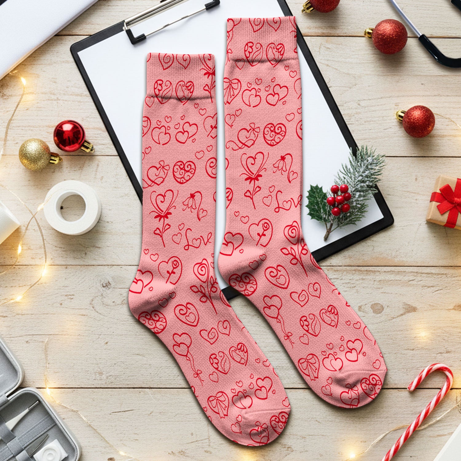 Cute Valentine Heart Scrub Socks, Artistic Heart Pink Love Line Art Pattern Nurse Sock, Comfortable Scrubs For Nursing
