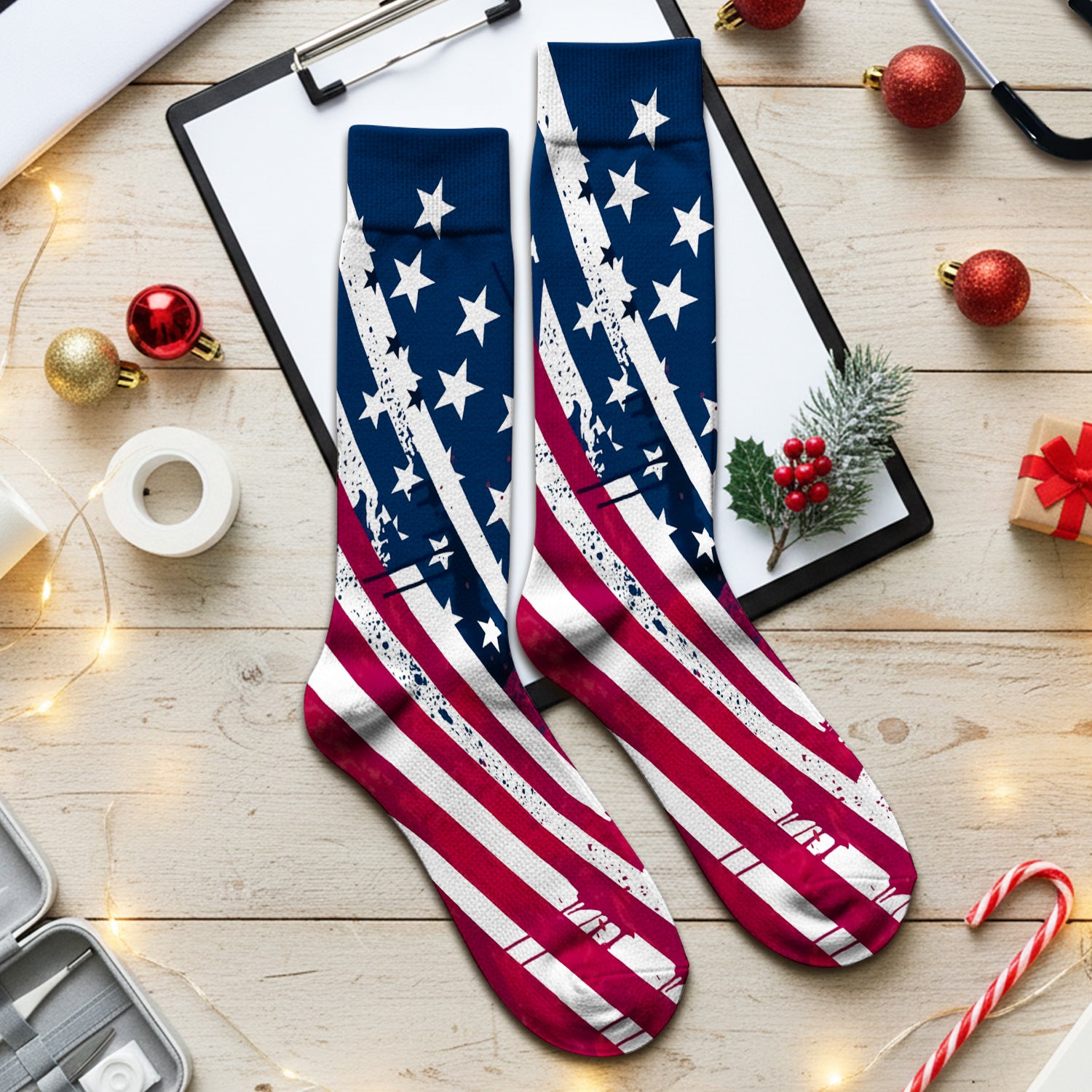 Patriotic USA Flag Stars And Stripes Grunge Pattern Socks, Adult Socks for Men and Women