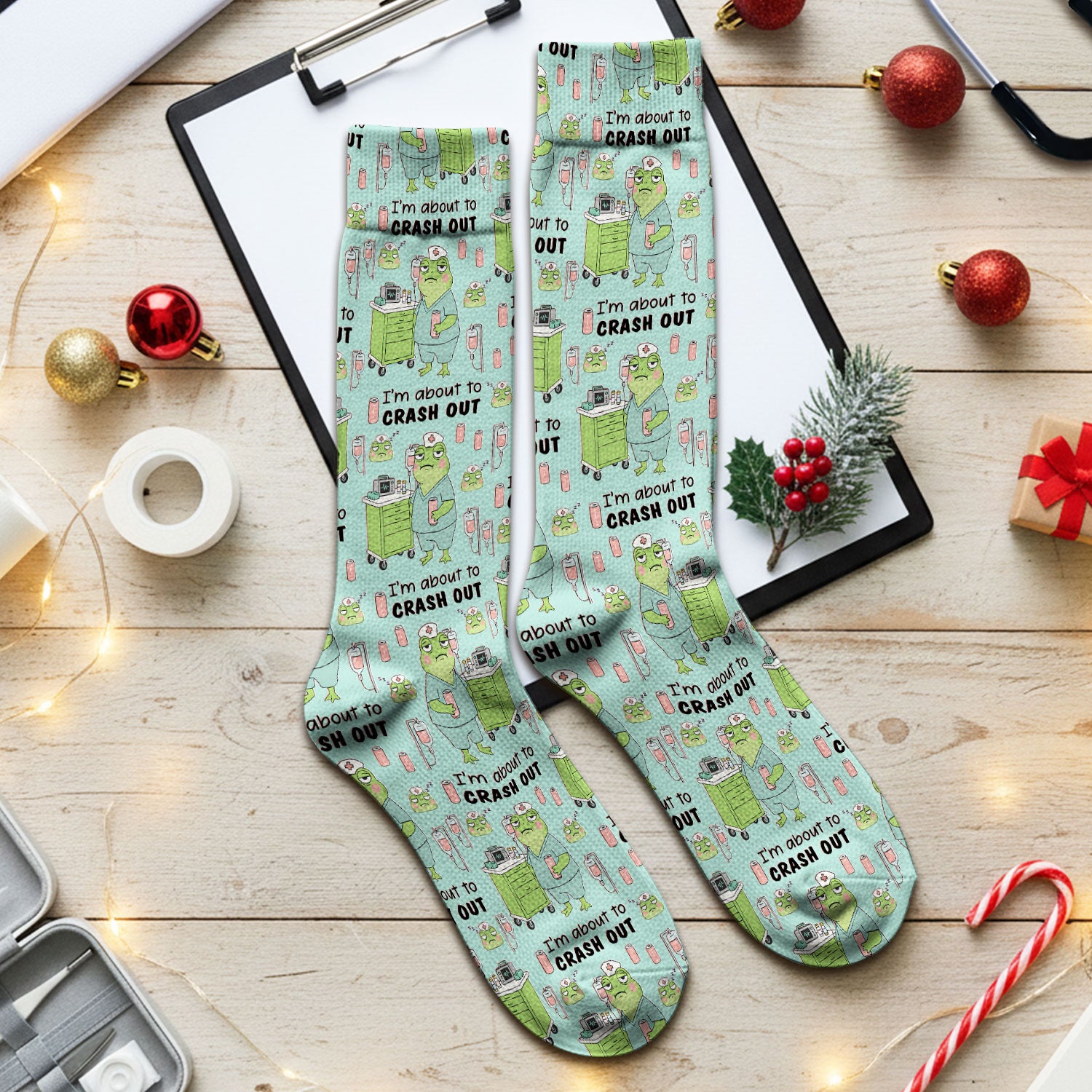 Funny Frog Pattern Nurse Scrub Socks, I’m About to Crash Out Nurse Sock, Breathable Fabrics Nursing Uniform