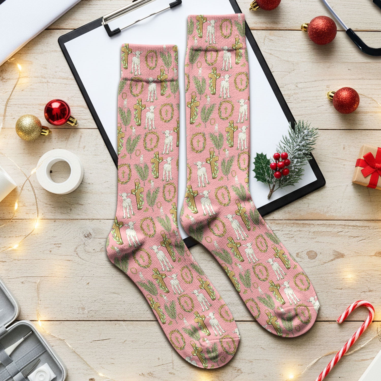 Faith Lamb Cross Pattern Medical Socks, Adult Socks for Men and Women