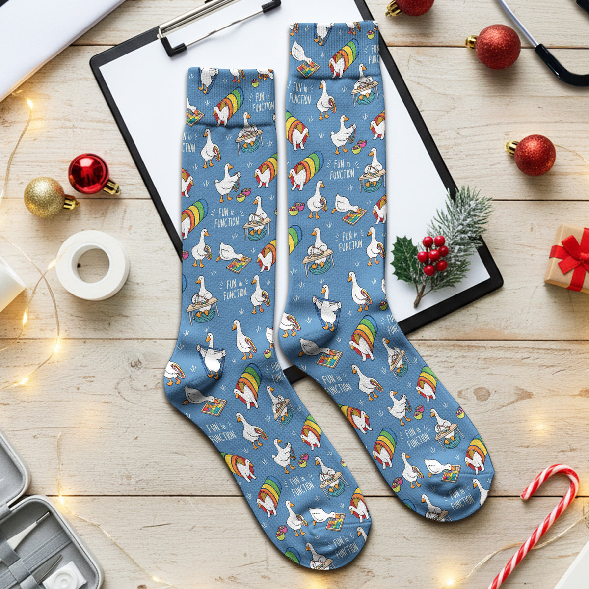 Niedliche Socken mit Erdbeer-Bienen-Gänseblümchen-Muster, Socken für Krankenschwestern und Ärzte