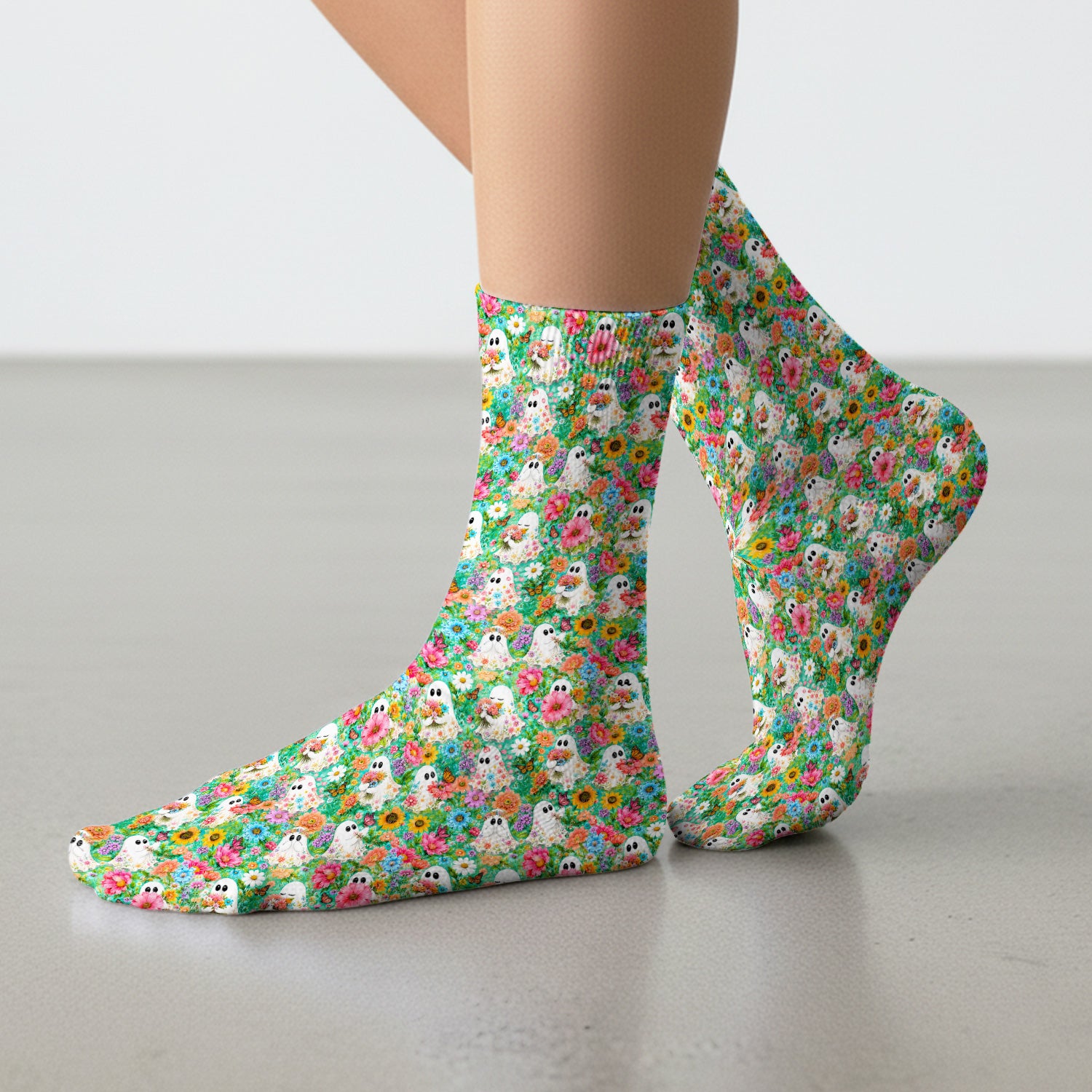 Cute Halloween Floral Ghosts Socks, Adult Socks for Men and Women