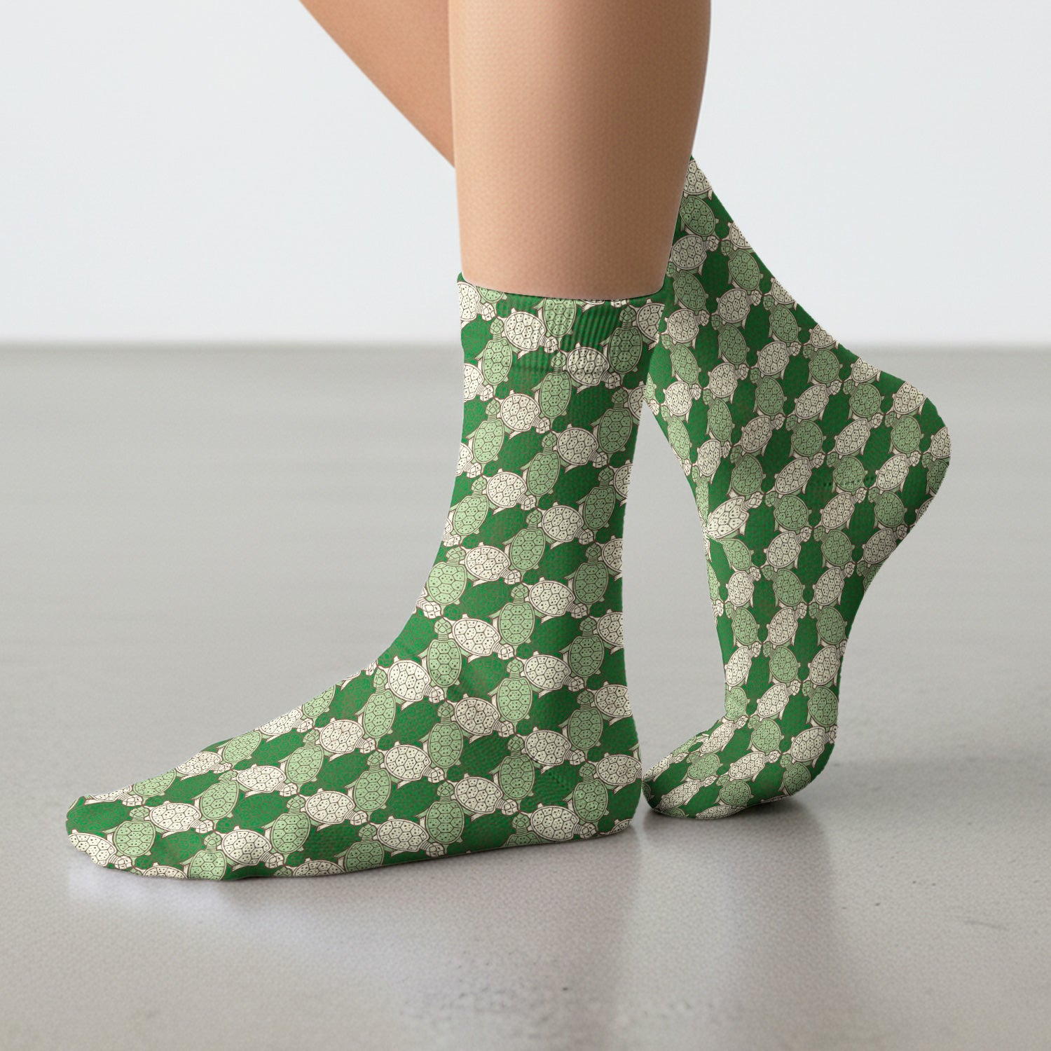 Green Sea Turtle Shell Pattern Socks, Adult Socks for Men and Women