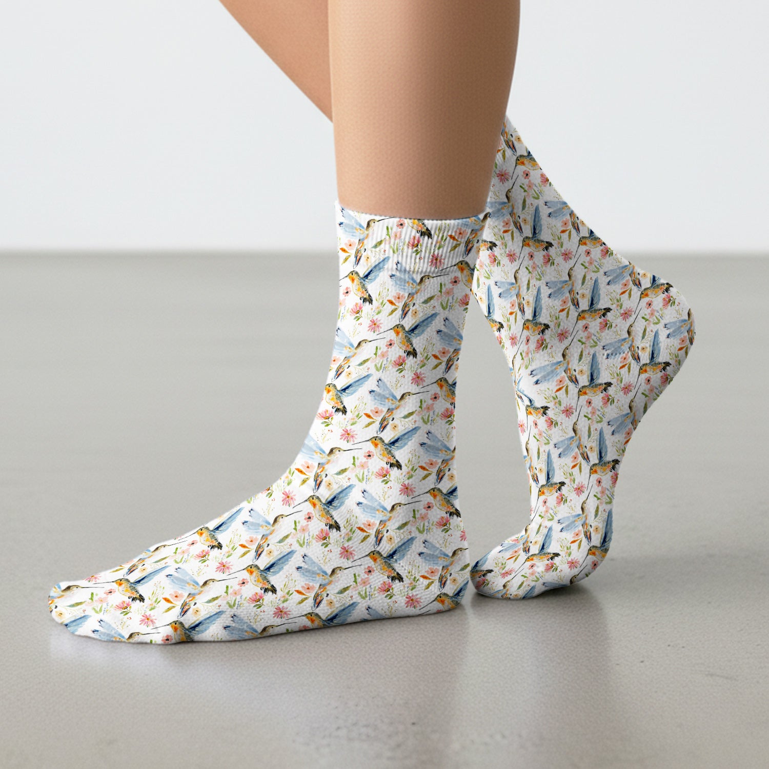 Watercolor Hummingbird Floral Pattern Socks, Adult Socks for Men and Women