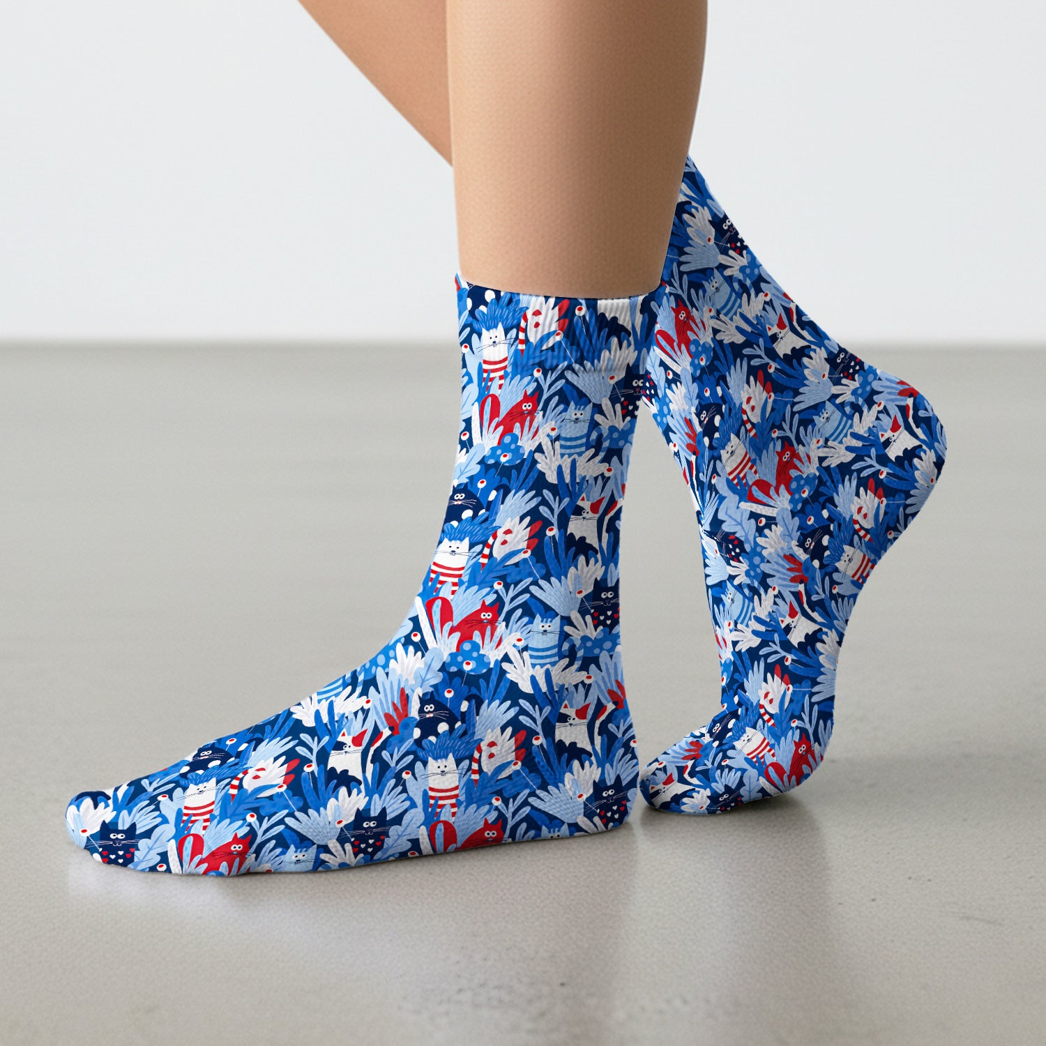 Cute Cats Among Blue Foliage Pattern Socks, Adult Socks for Men and Women