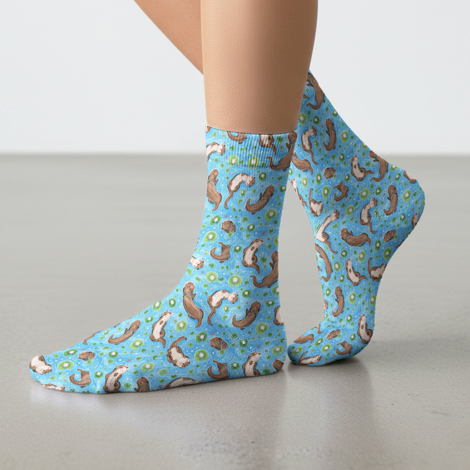 Cute Otter Lily Pond Nurse Print Socks, Adult Socks for Men and Women