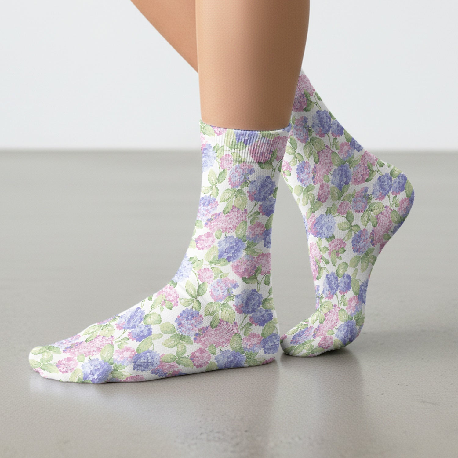 Soft Pastel Watercolor Hydrangea Floral Pattern Nurse Socks, Socks for Nurse Doctor