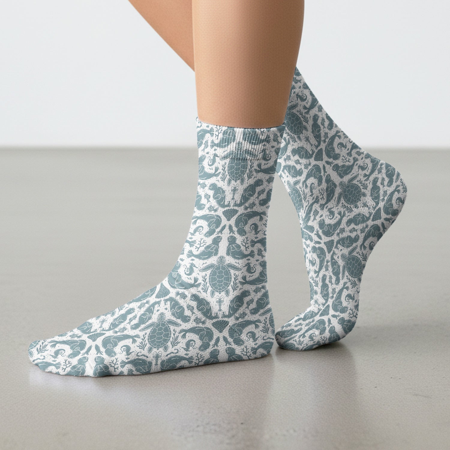 Ocean Sea Marine Life Pattern Socks, Adult Socks for Men and Women