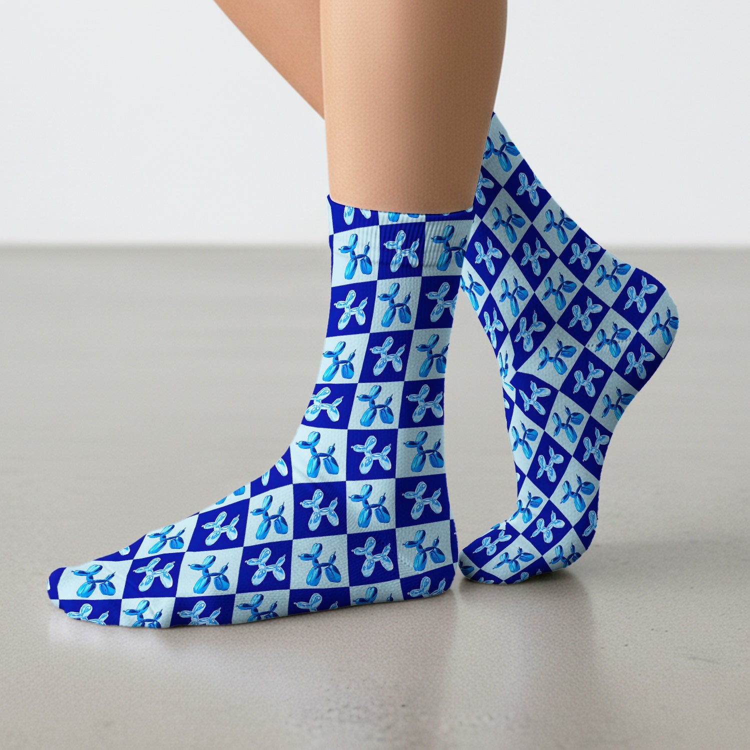 Cute Blue Balloon Dog Checkered Pattern Socks, Socks for Nurse Doctor