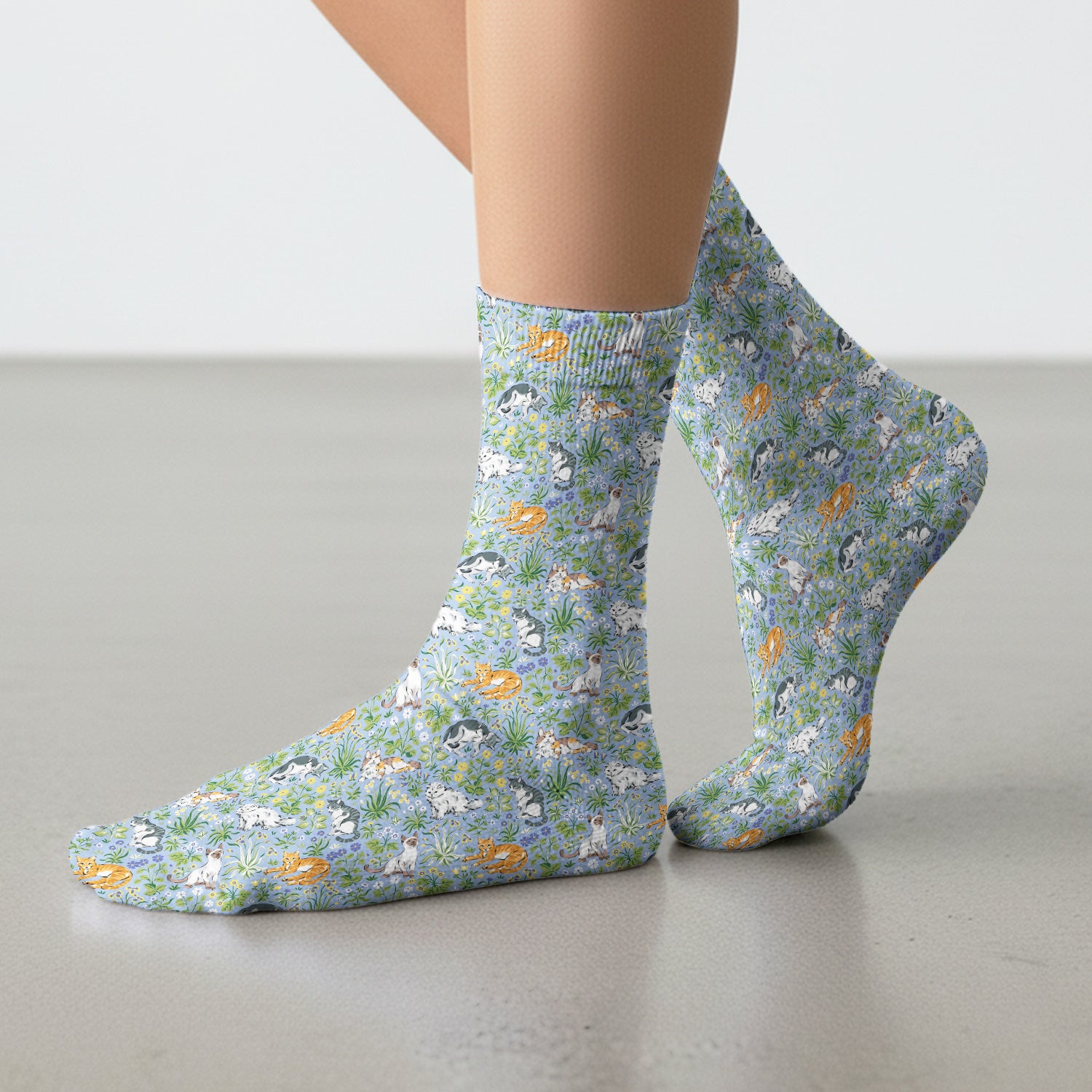 Cute Floral Cat Garden Pattern Medical Socks, Breathable Fabrics Medical Uniform