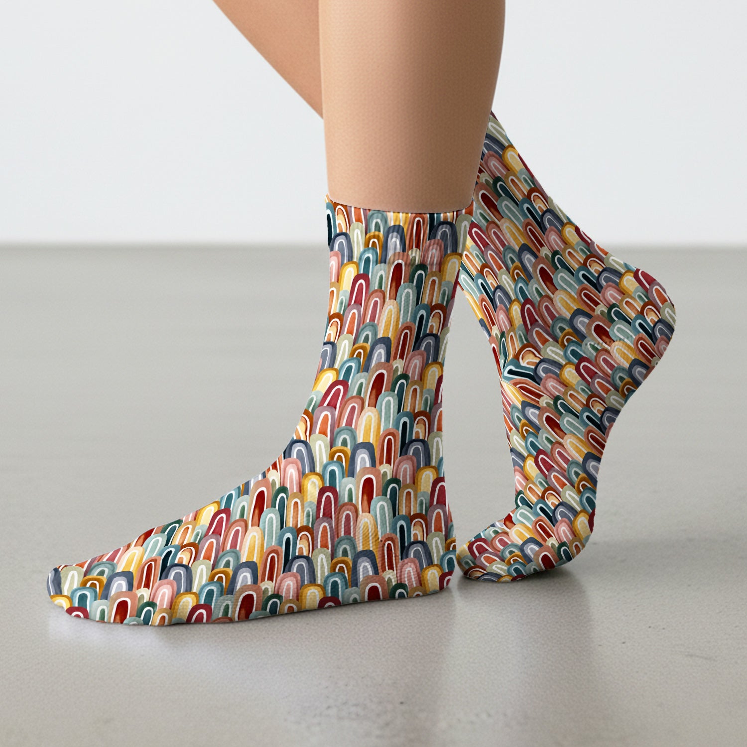 Retro Boho Rainbow Arch Pattern Socks, Breathable Fabrics Medical Uniform