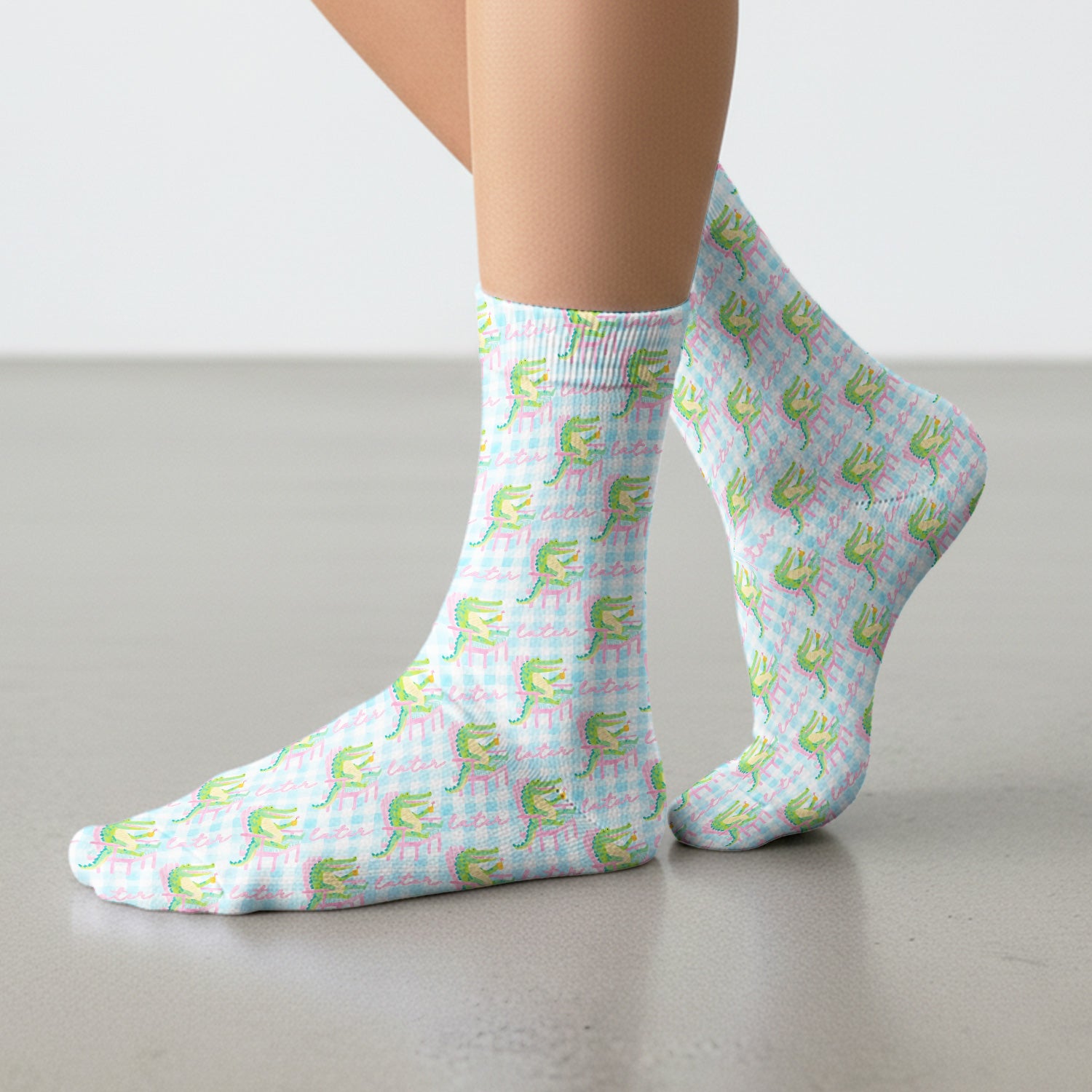 Funny Lazy Crocodile Later Pattern Socks, Adult Socks for Men and Women