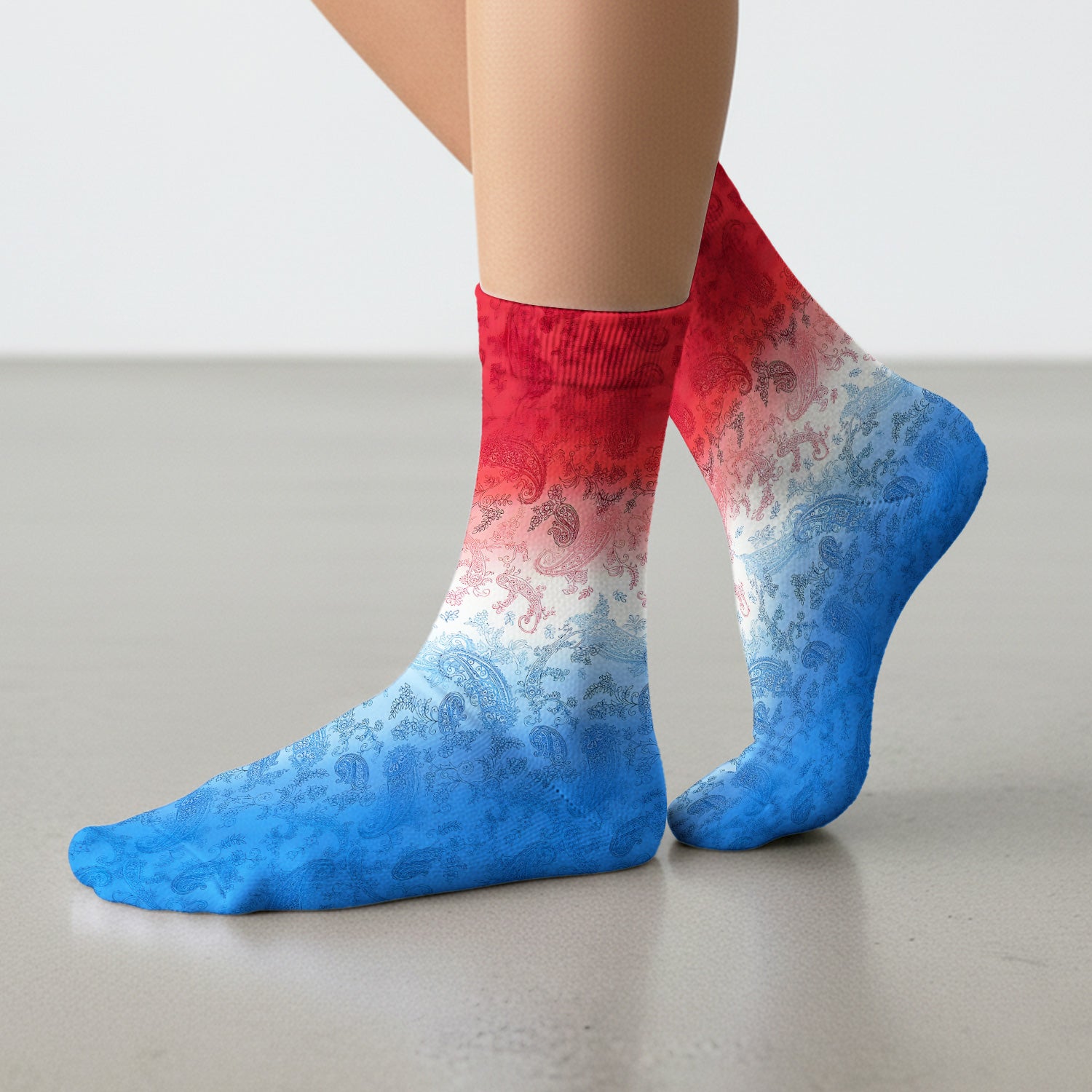 Red Blue Paisley Ombre Pattern Socks, Adult Socks for Men and Women
