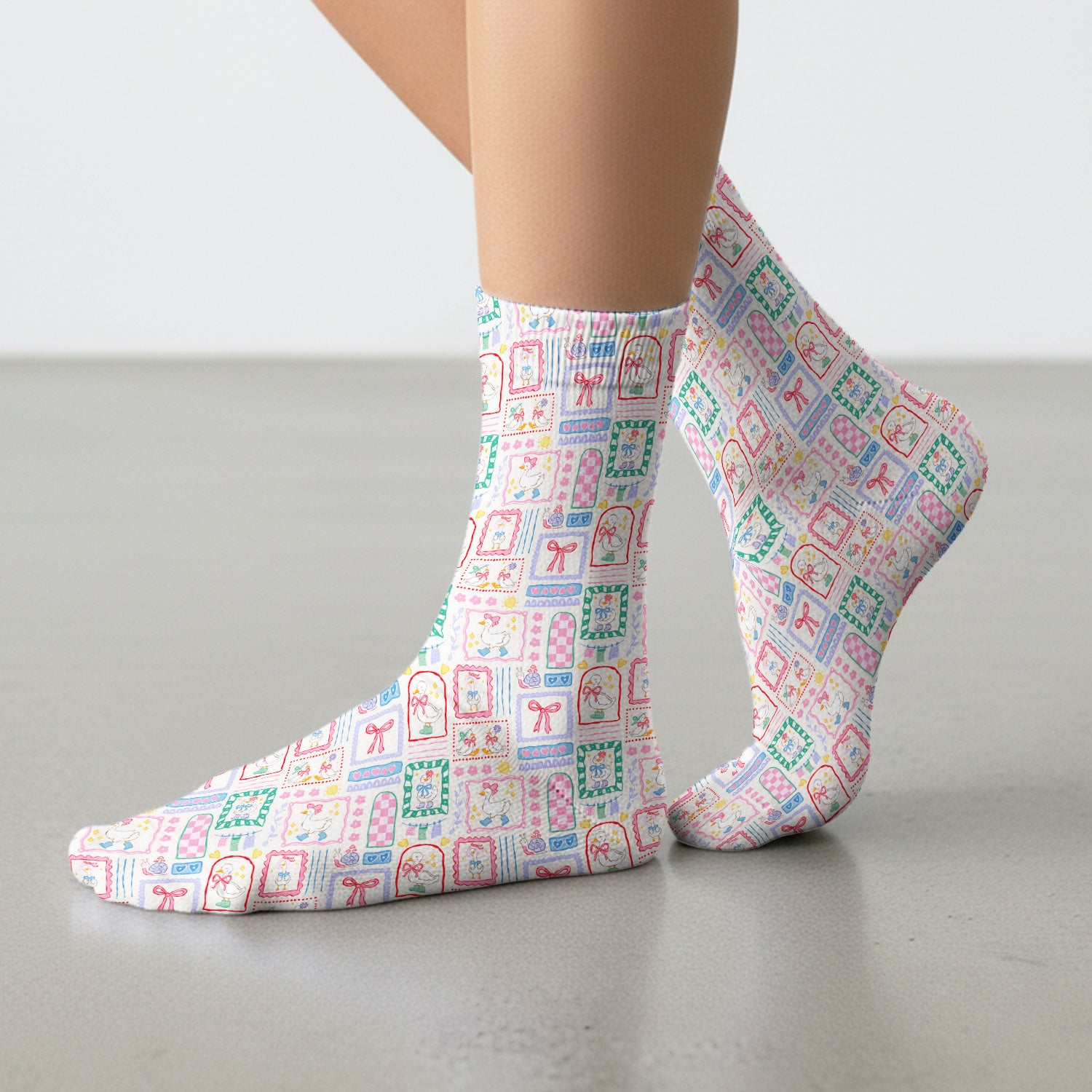 Adorable Nurse Goose Ribbon Patchwork Frame Pattern Socks, Adult Socks for Men and Women