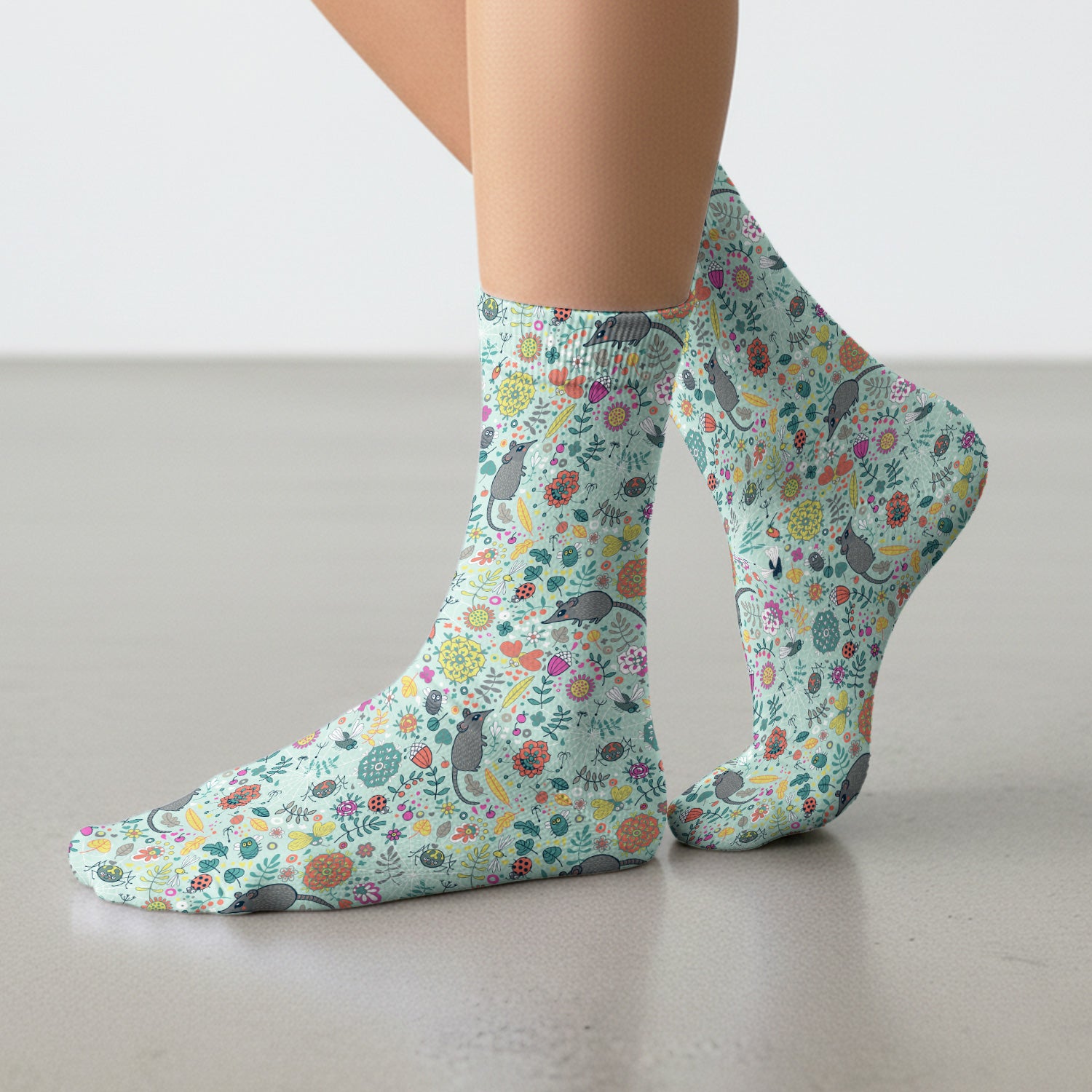 Woodland Mouse Floral Pattern Socks, Breathable Fabrics Medical Uniform